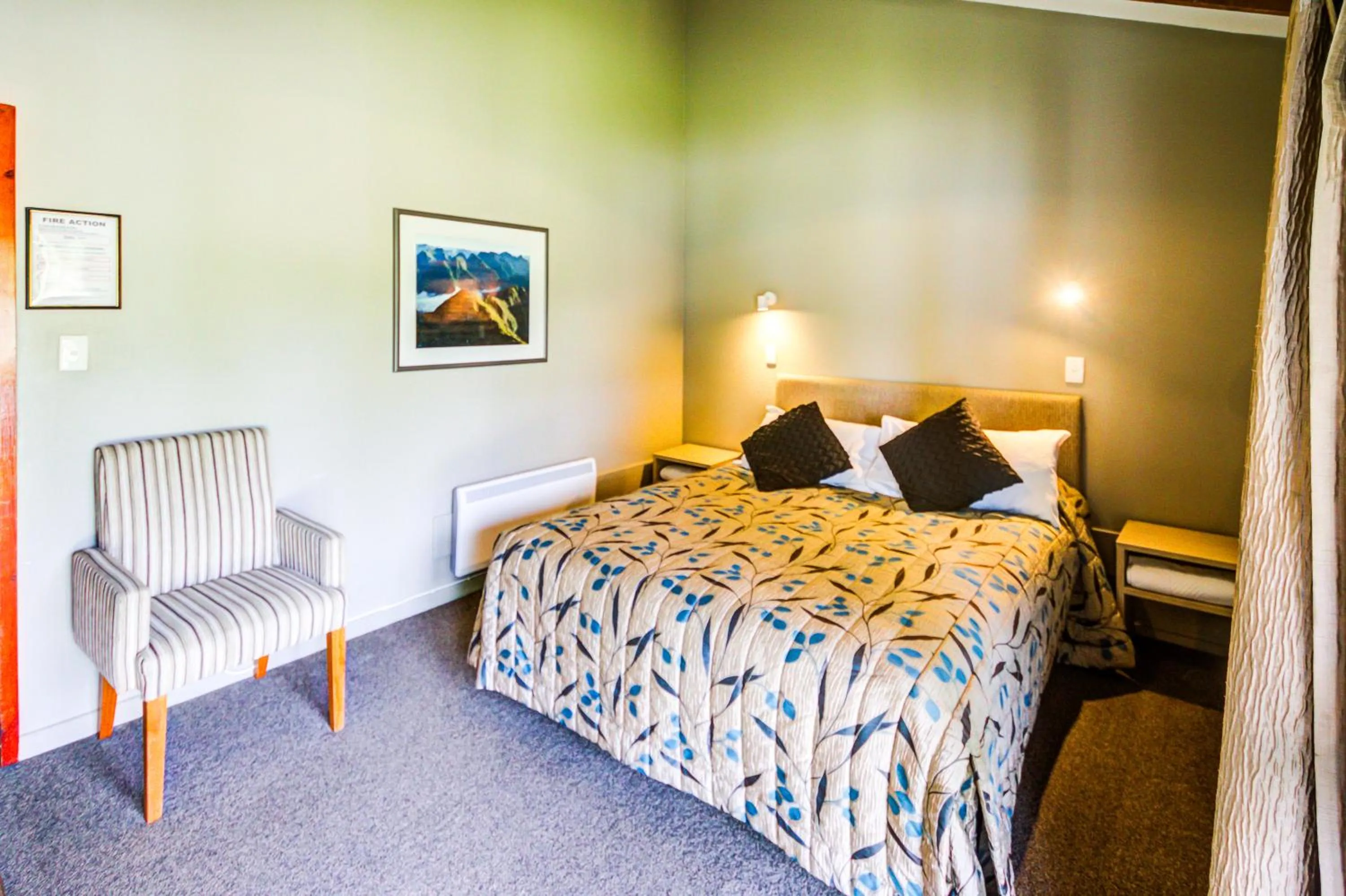 Bed in Te Anau Lakeview Holiday Park & Motels