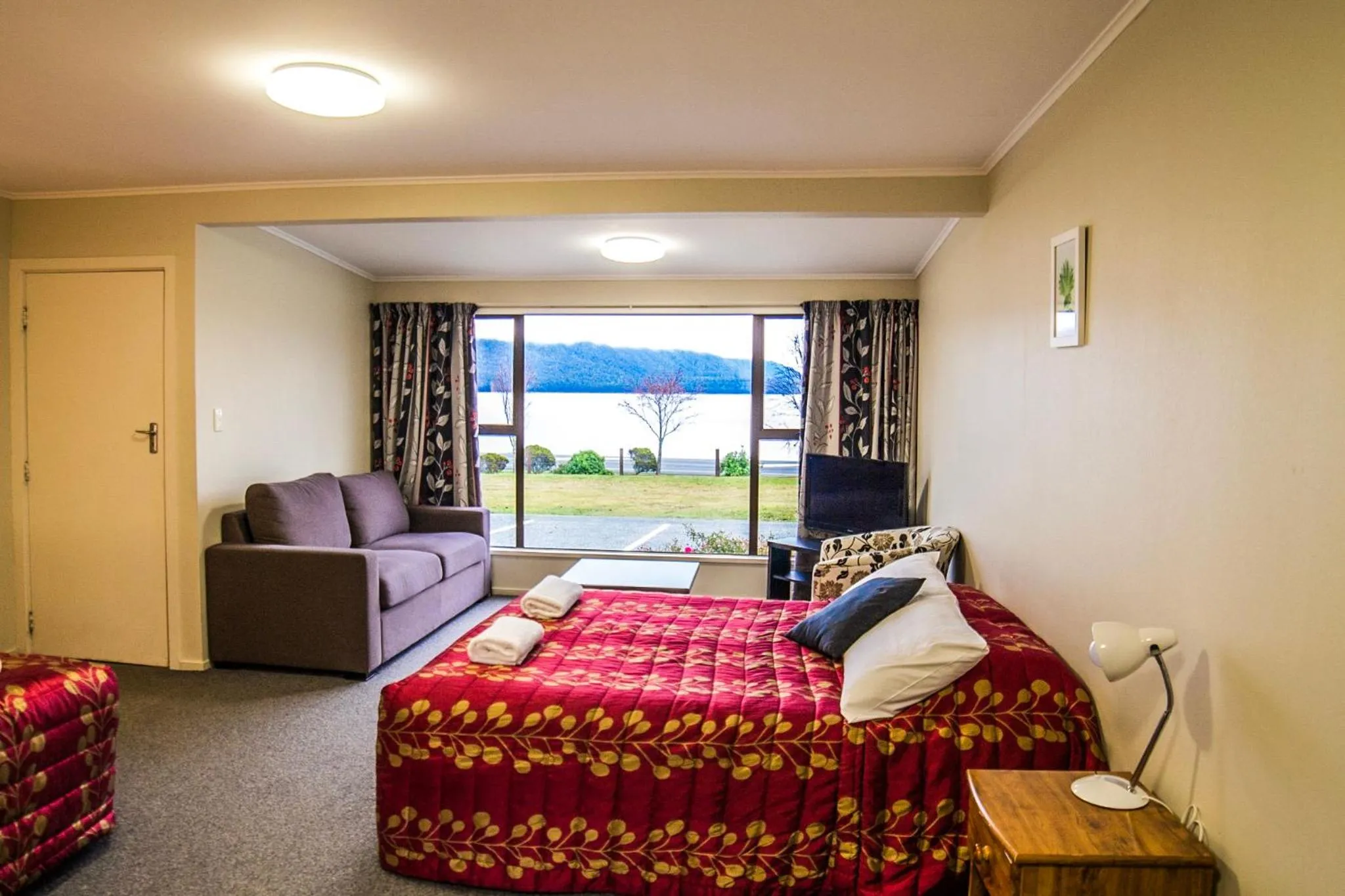 Bed in Te Anau Lakeview Holiday Park & Motels