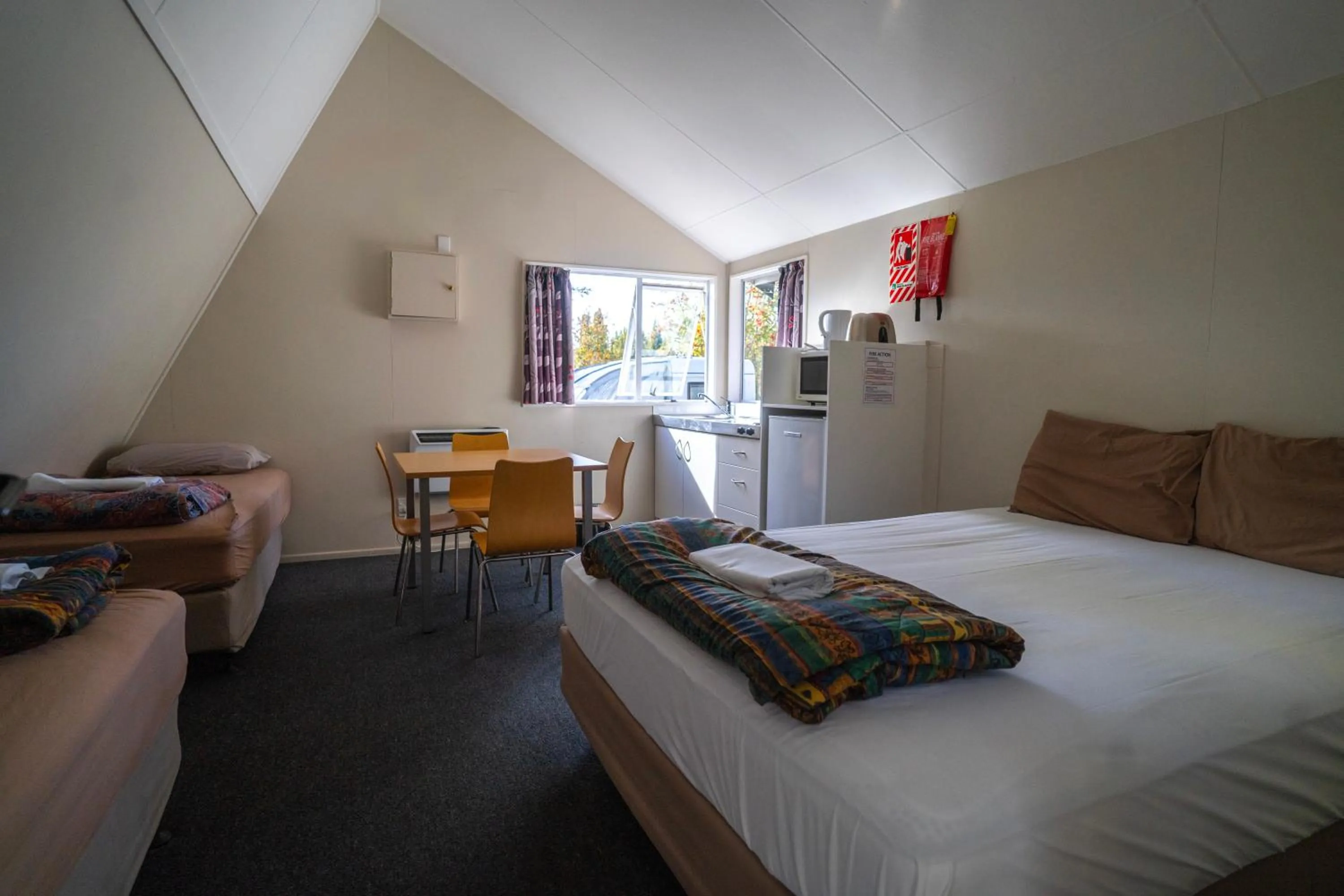 Bed in Te Anau Lakeview Holiday Park & Motels