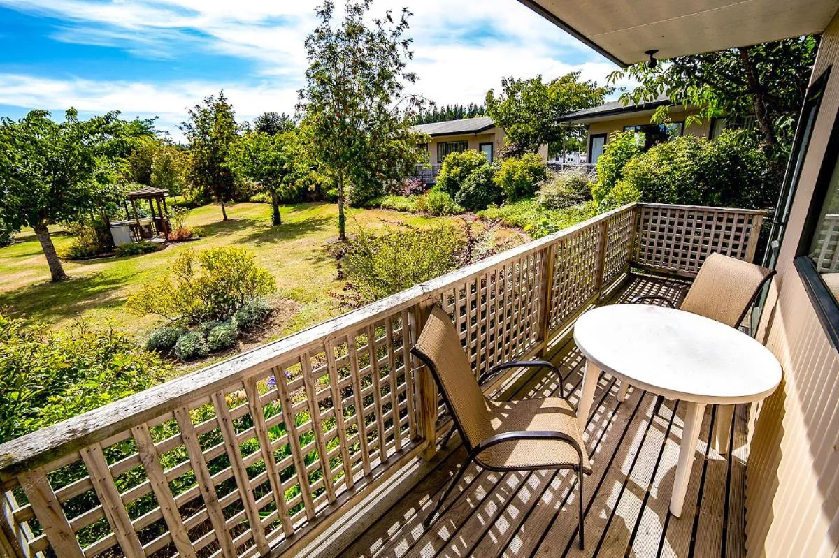 Property building in Te Anau Lakeview Holiday Park & Motels