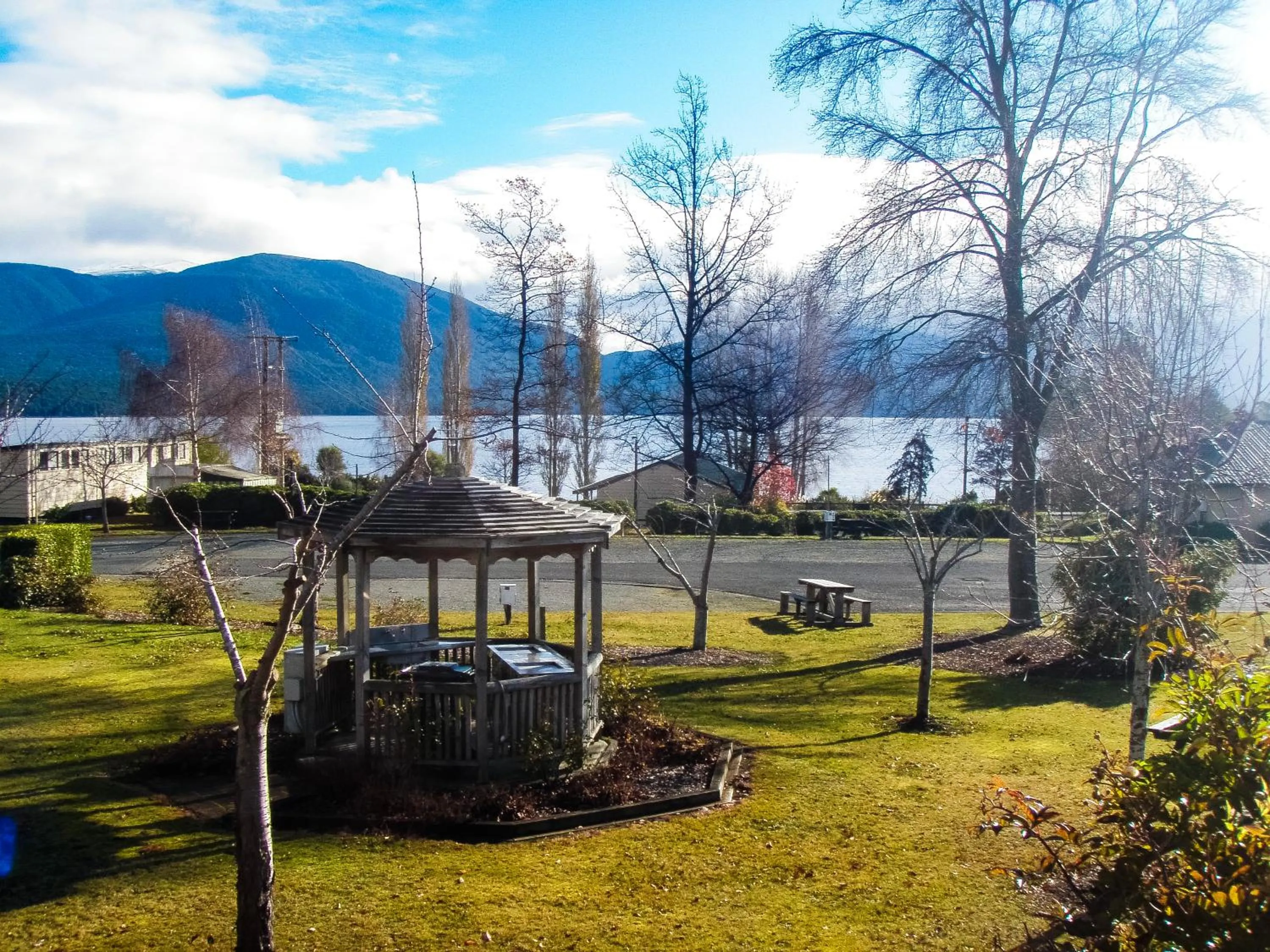 BBQ facilities in Te Anau Lakeview Holiday Park & Motels