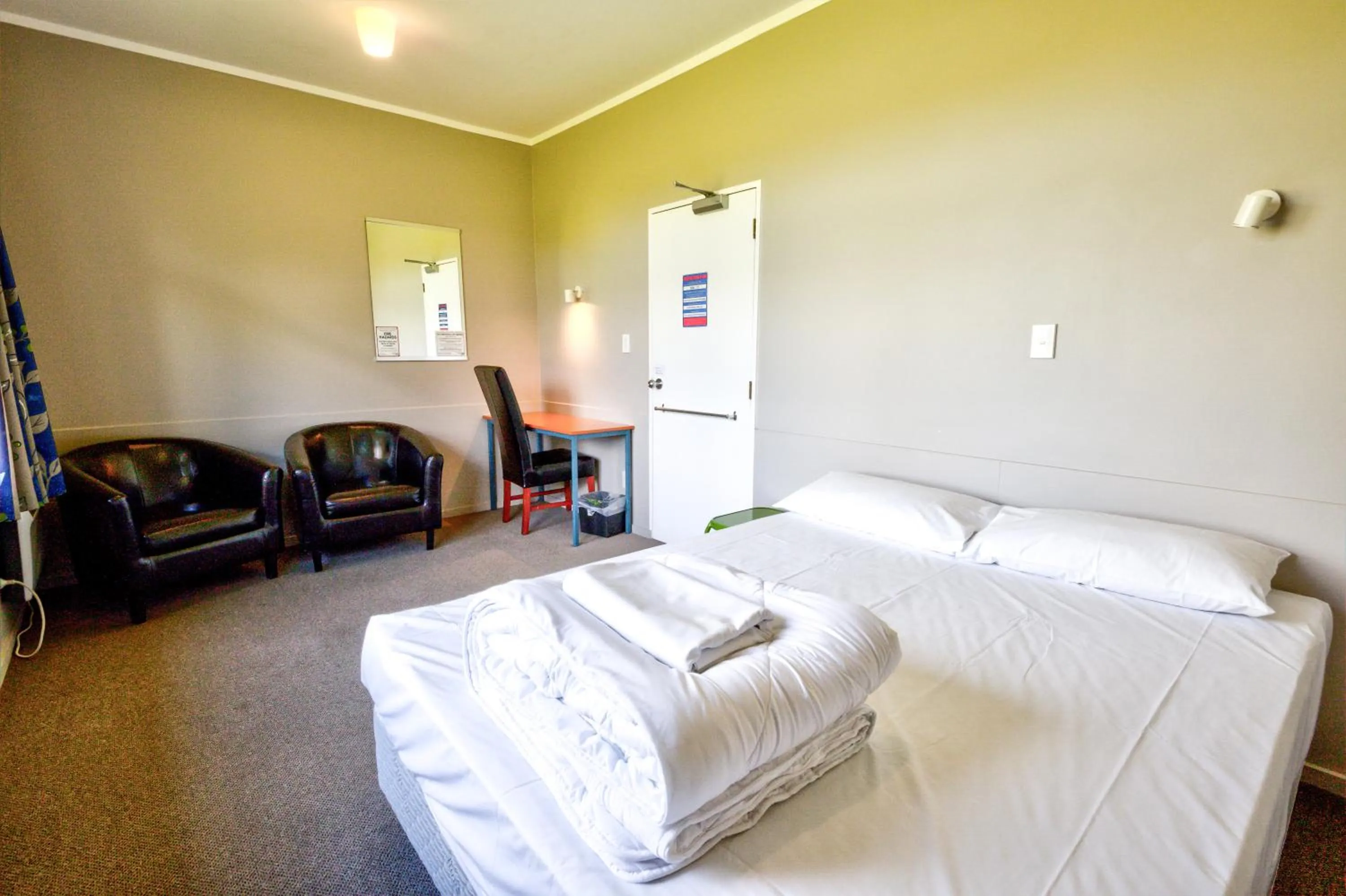 Bed in Te Anau Lakeview Holiday Park & Motels