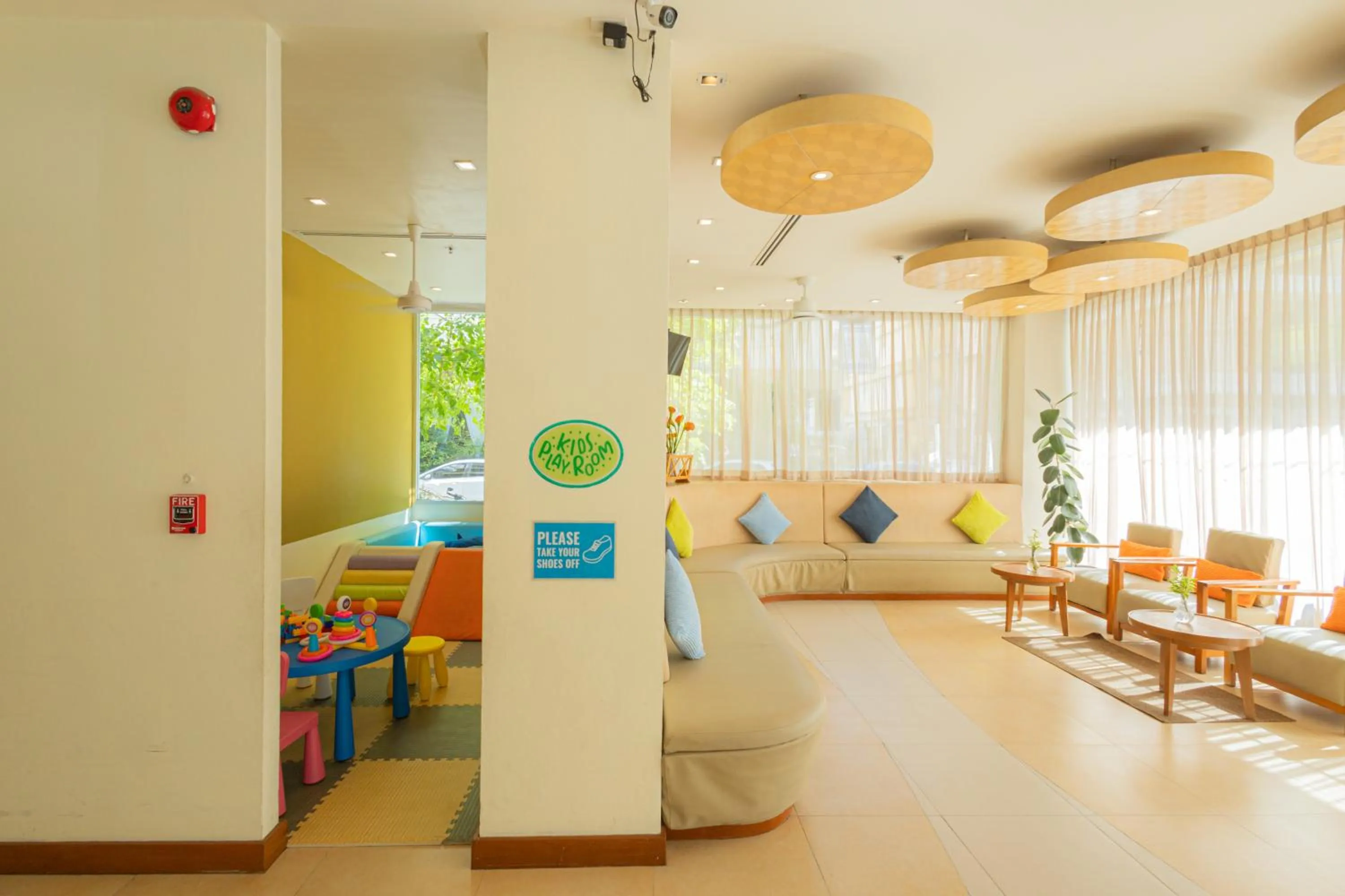 Lobby or reception in ASHLEE Plaza Patong Hotel & Spa