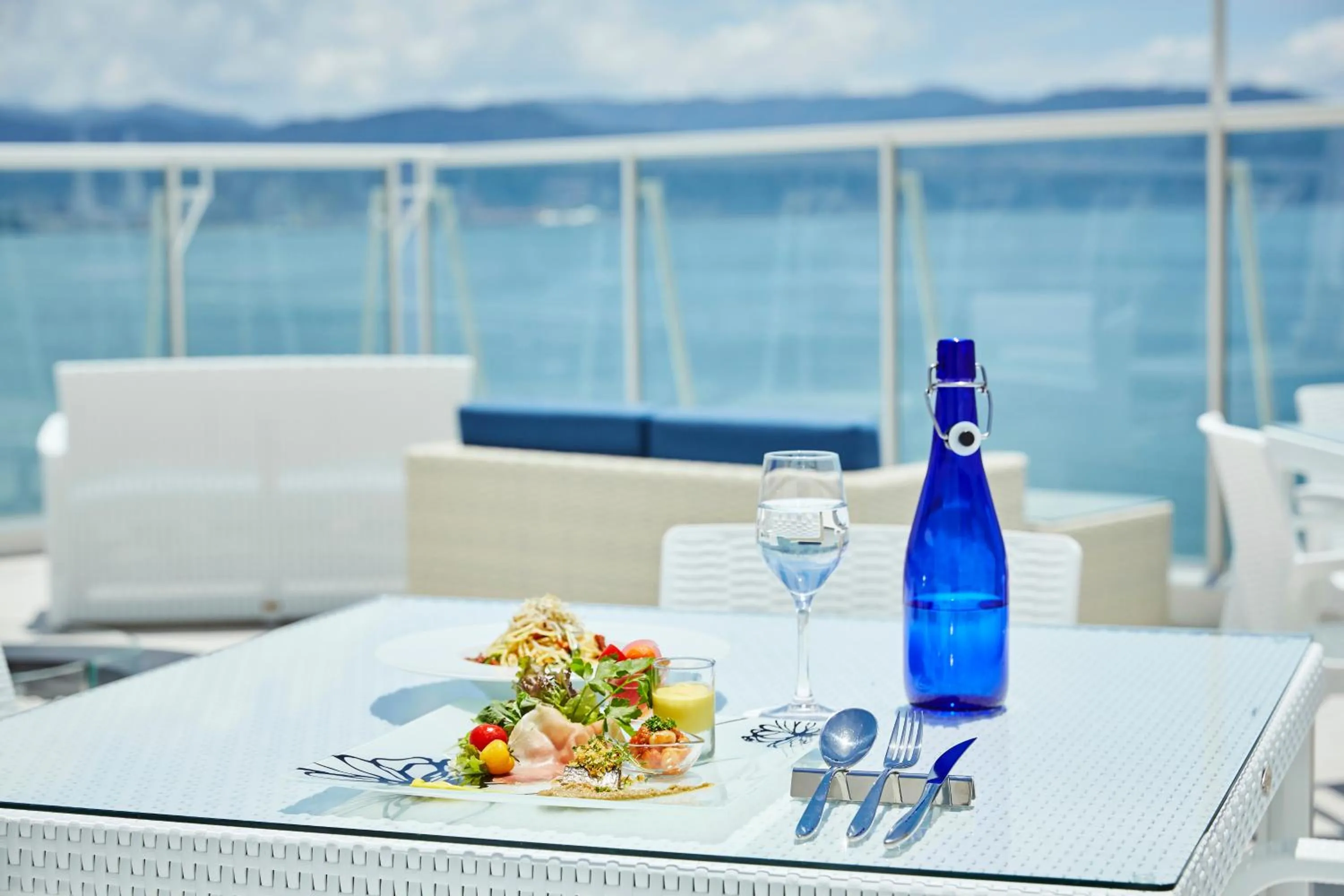 Restaurant/places to eat in Wakanoura Nature Resort Epicharis