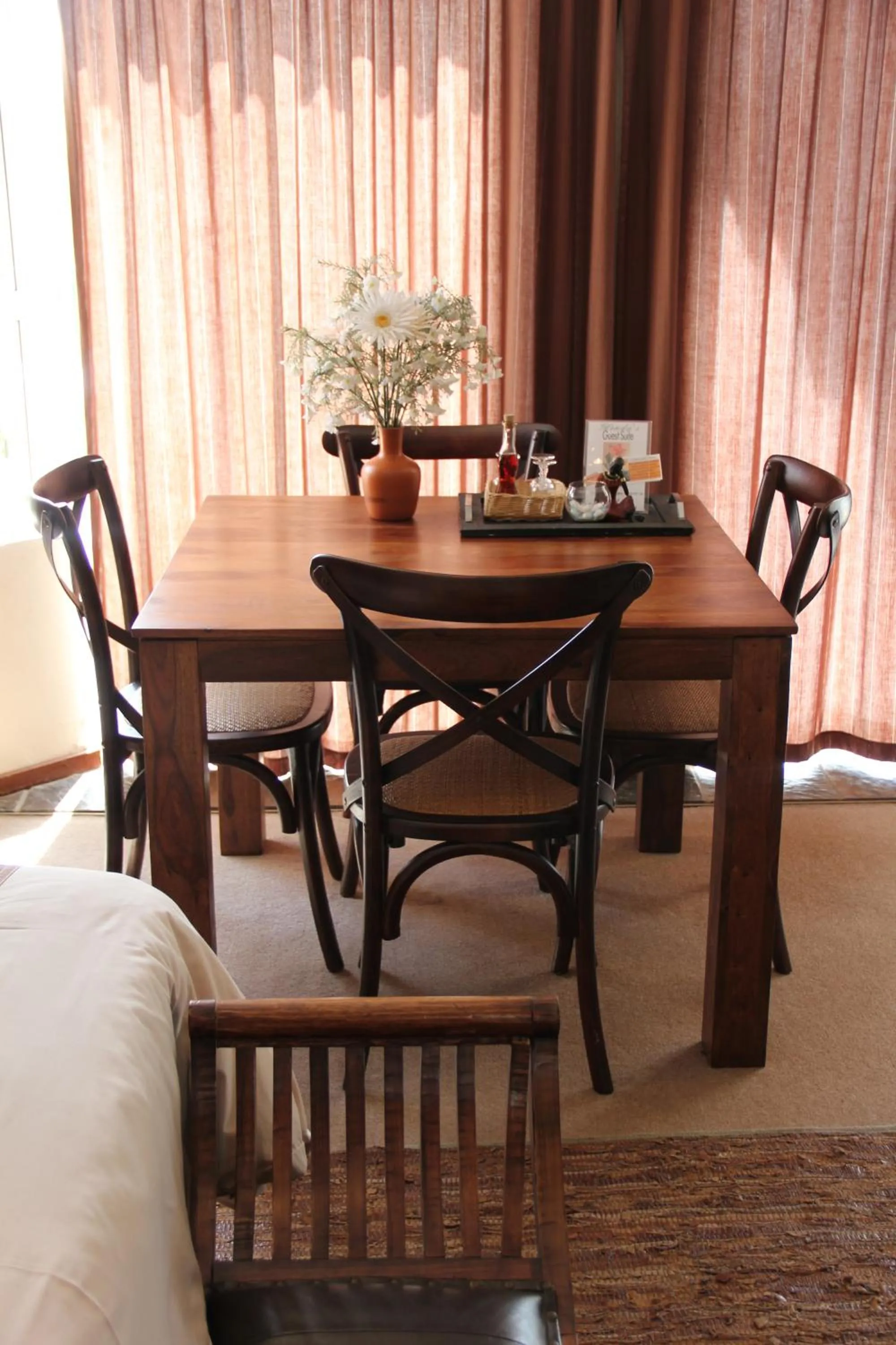 Seating area in Glenda's Guest Suites