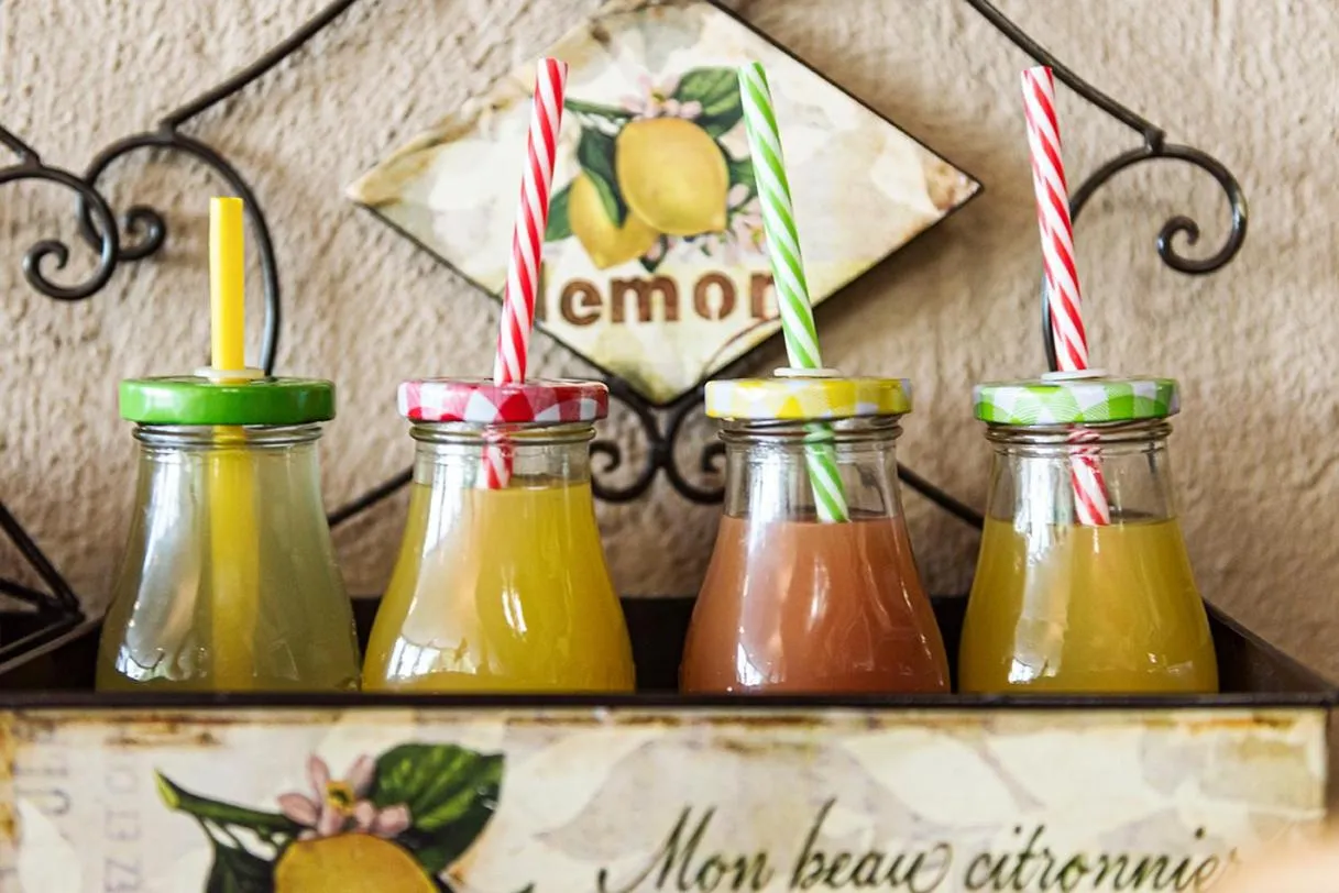 Food and drinks in Glenda's Guest Suites