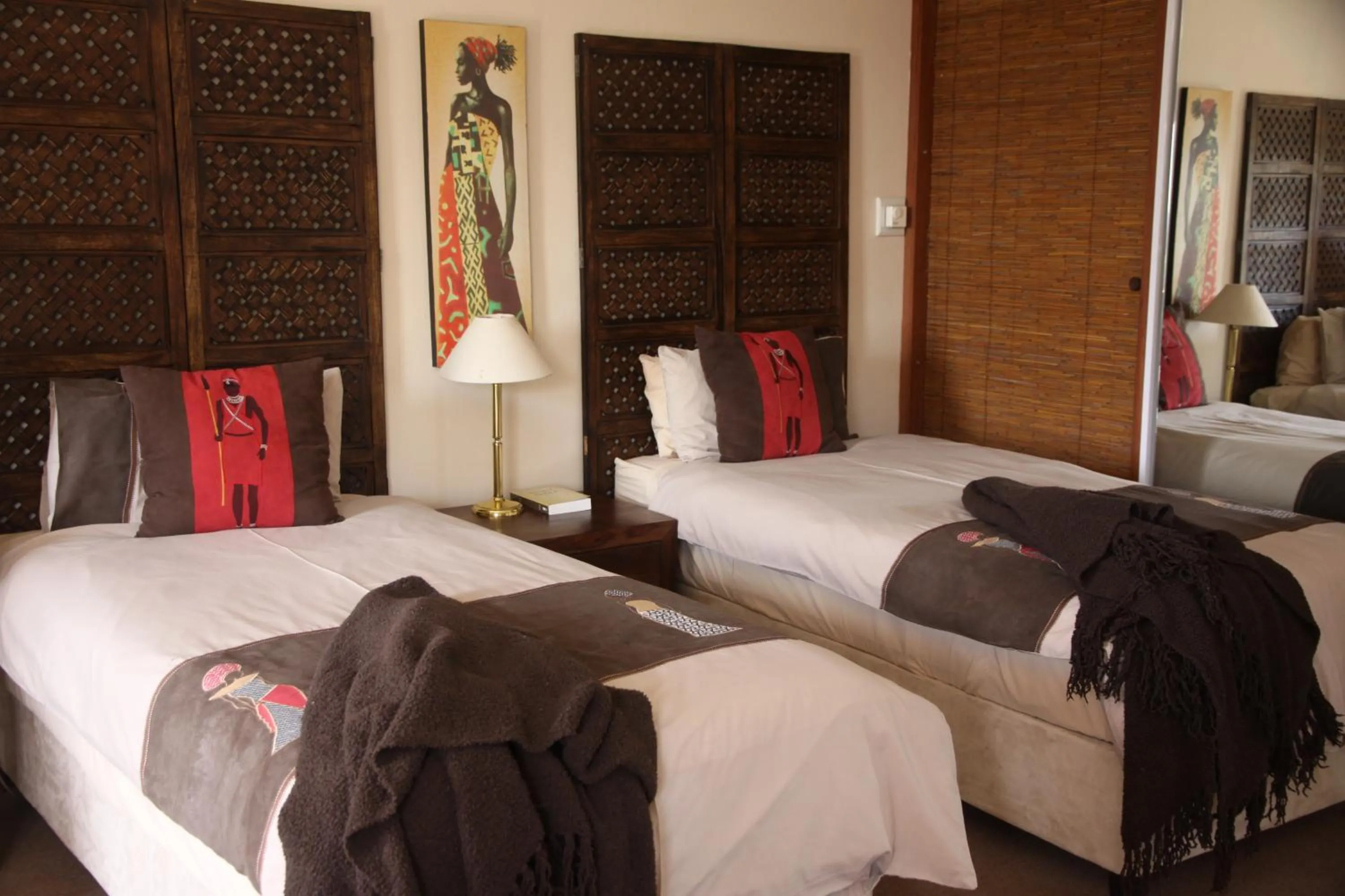 Bedroom, Bed in Glenda's Guest Suites