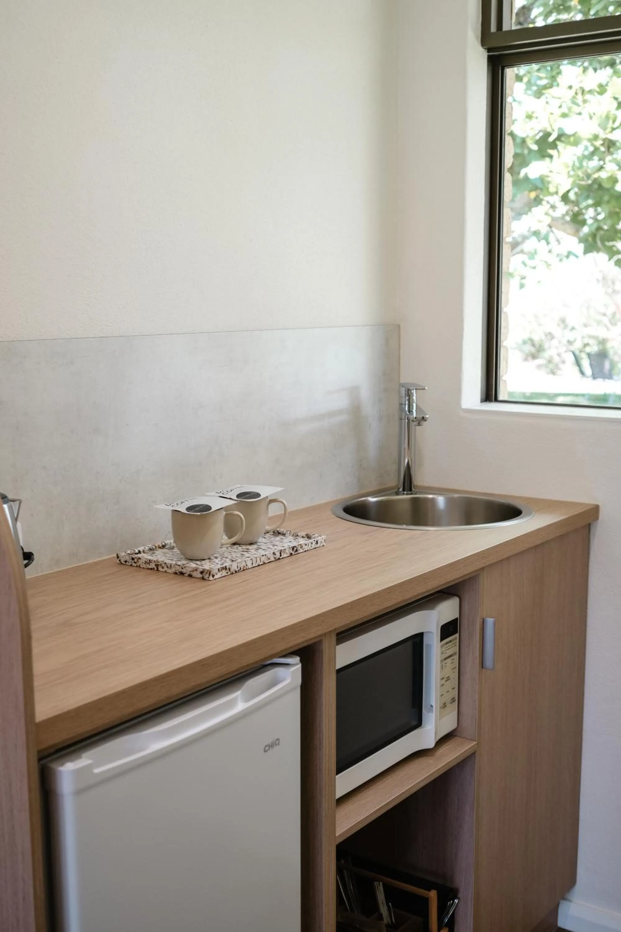 Coffee/tea facilities, Kitchen/Kitchenette in Busselton River Resort