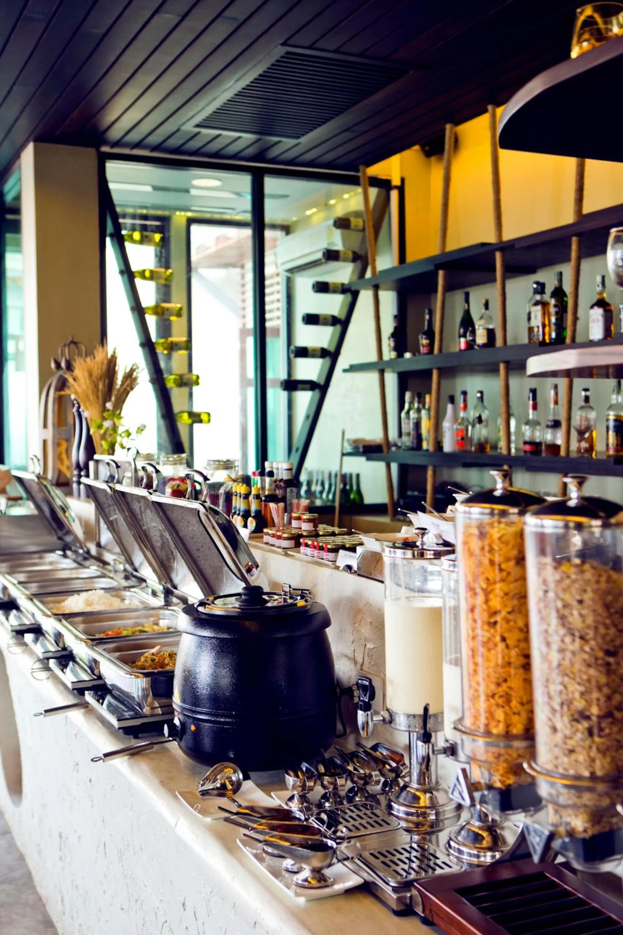 Restaurant/places to eat in Cham's House