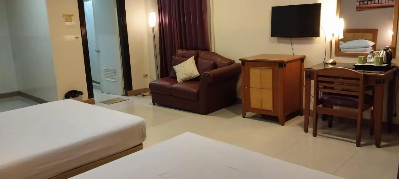 Bedroom, Bed in Hotel Celebes