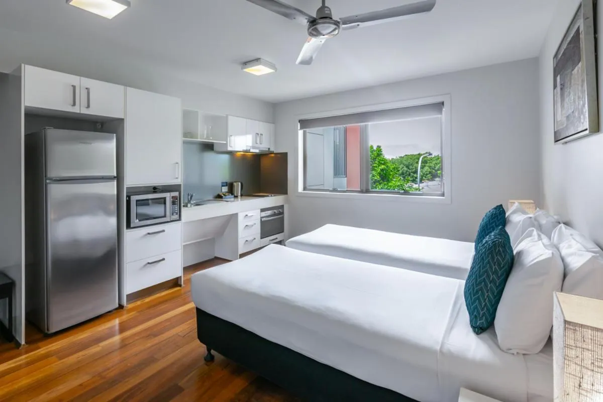 Bedroom, Bed in Essence Apartments Chermside