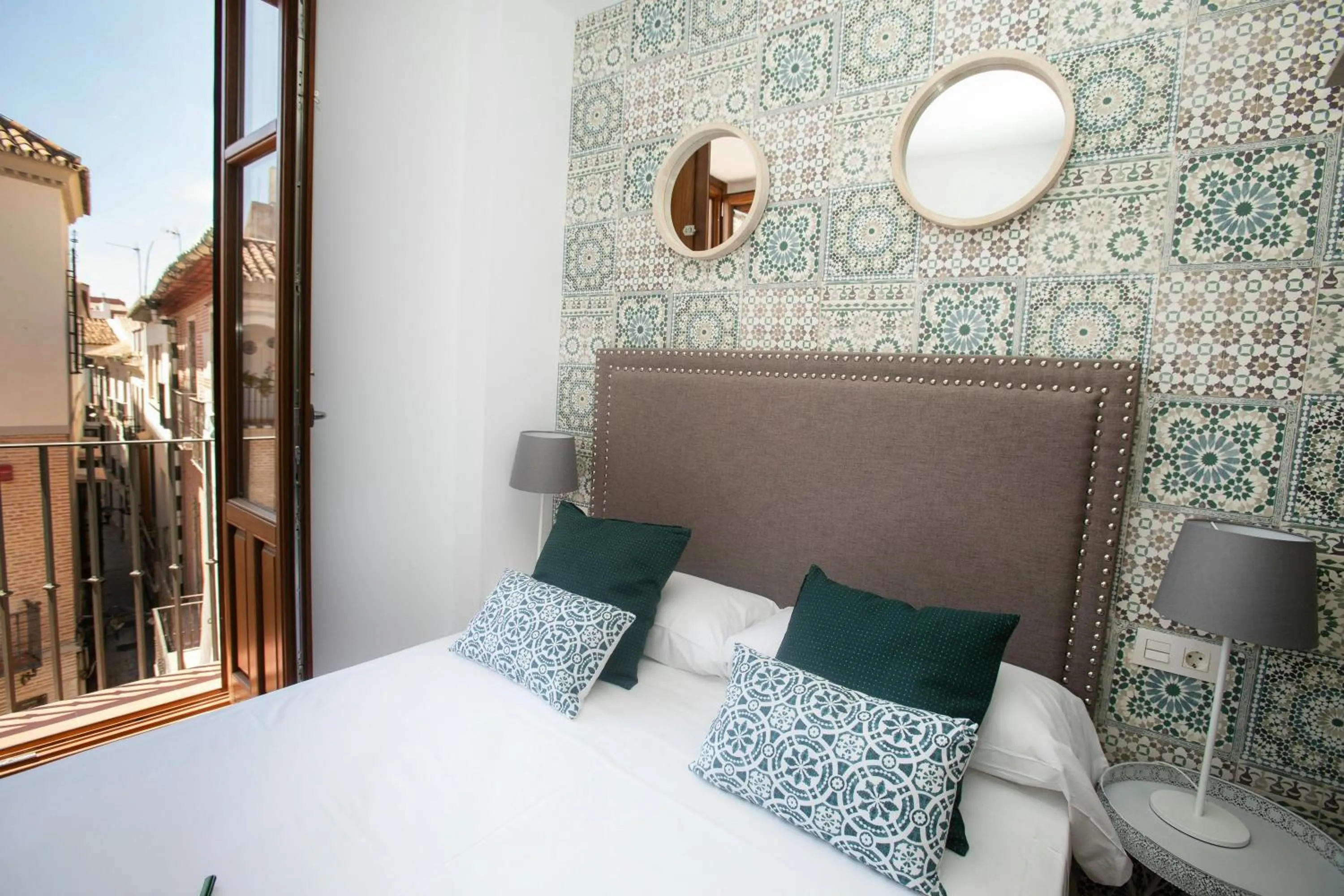 Bedroom, Bed in Feelathome Mártires Apartments