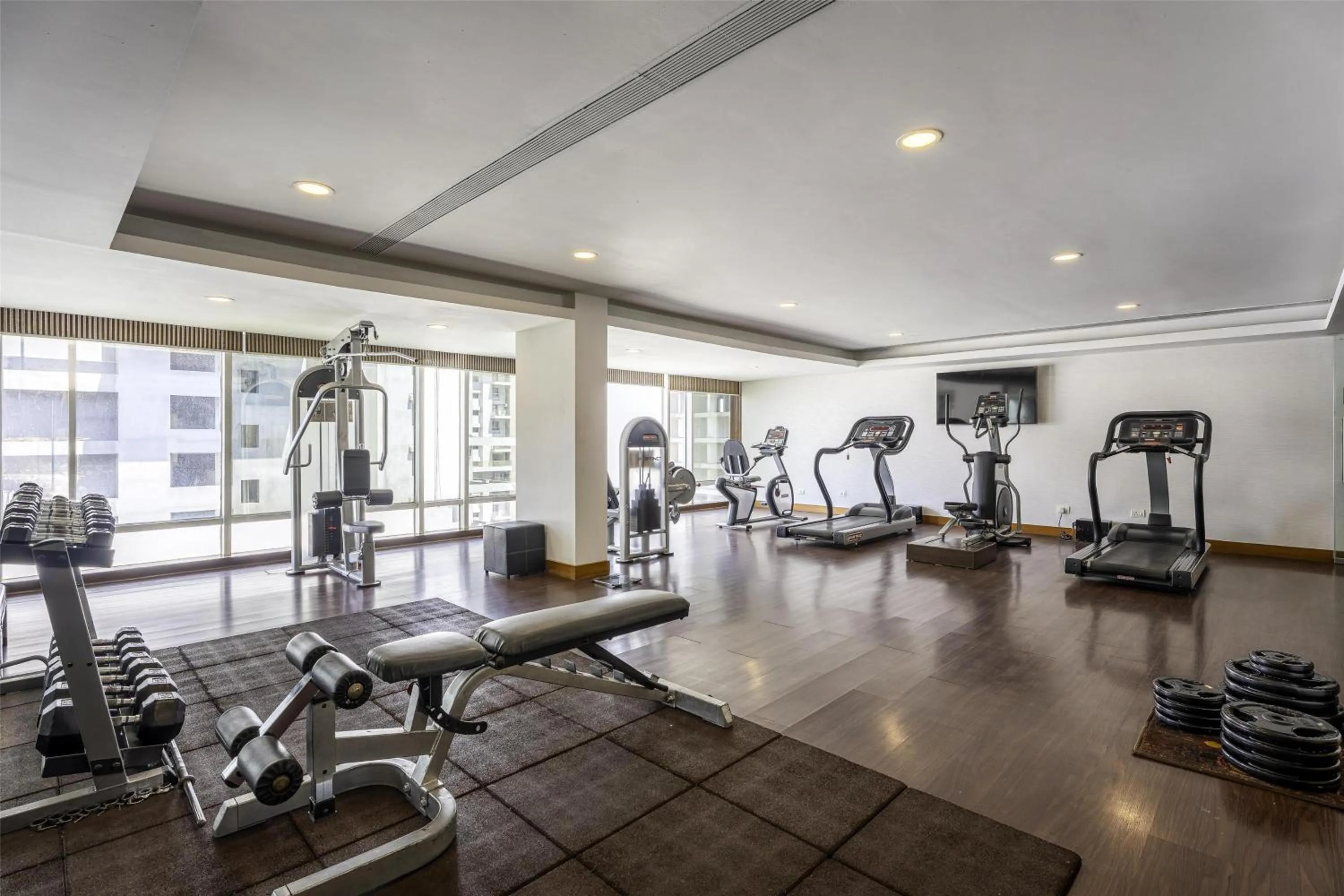 Fitness centre/facilities in Radisson Blu Hotel Pune Kharadi