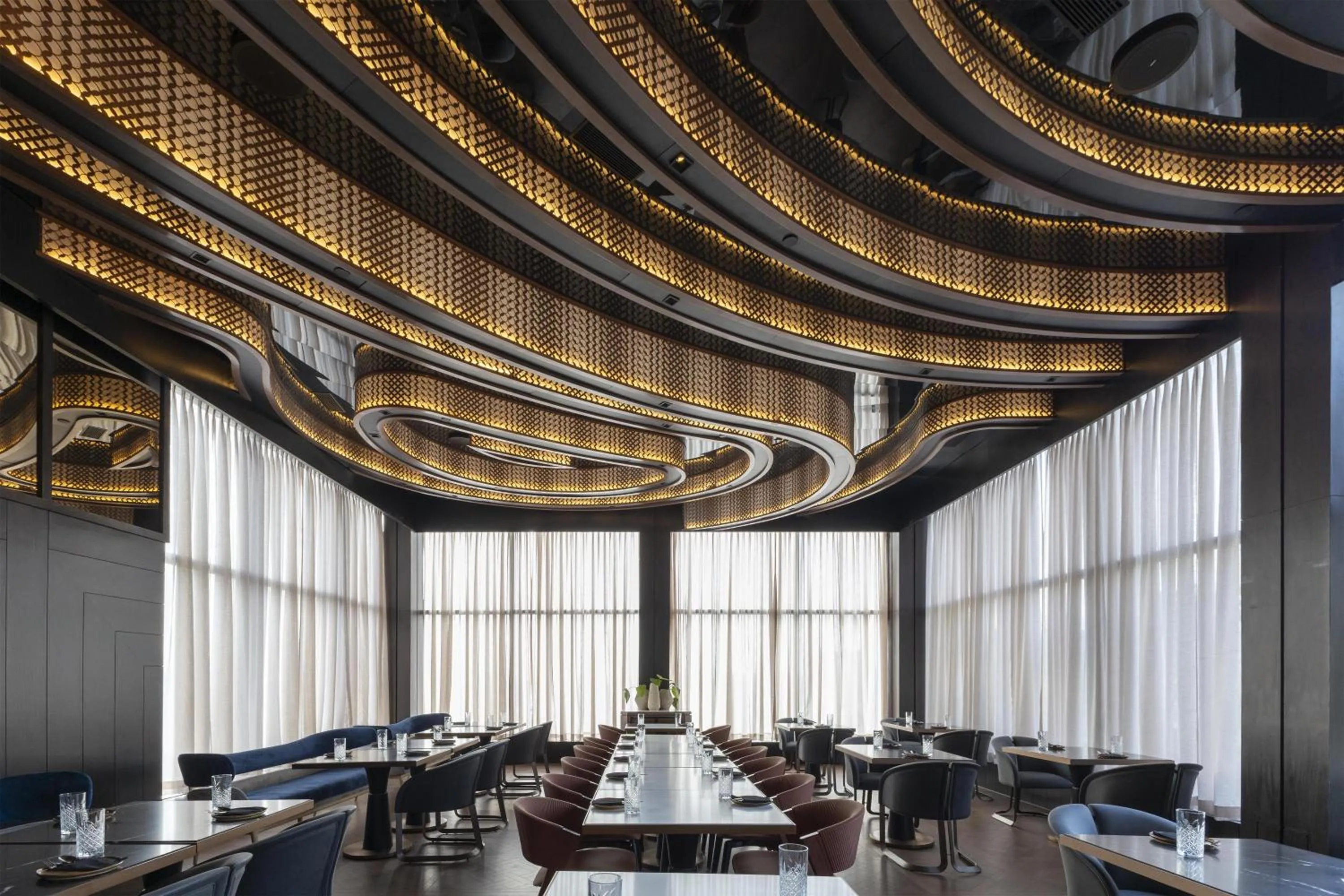 Restaurant/places to eat in Radisson Blu Hotel Pune Kharadi