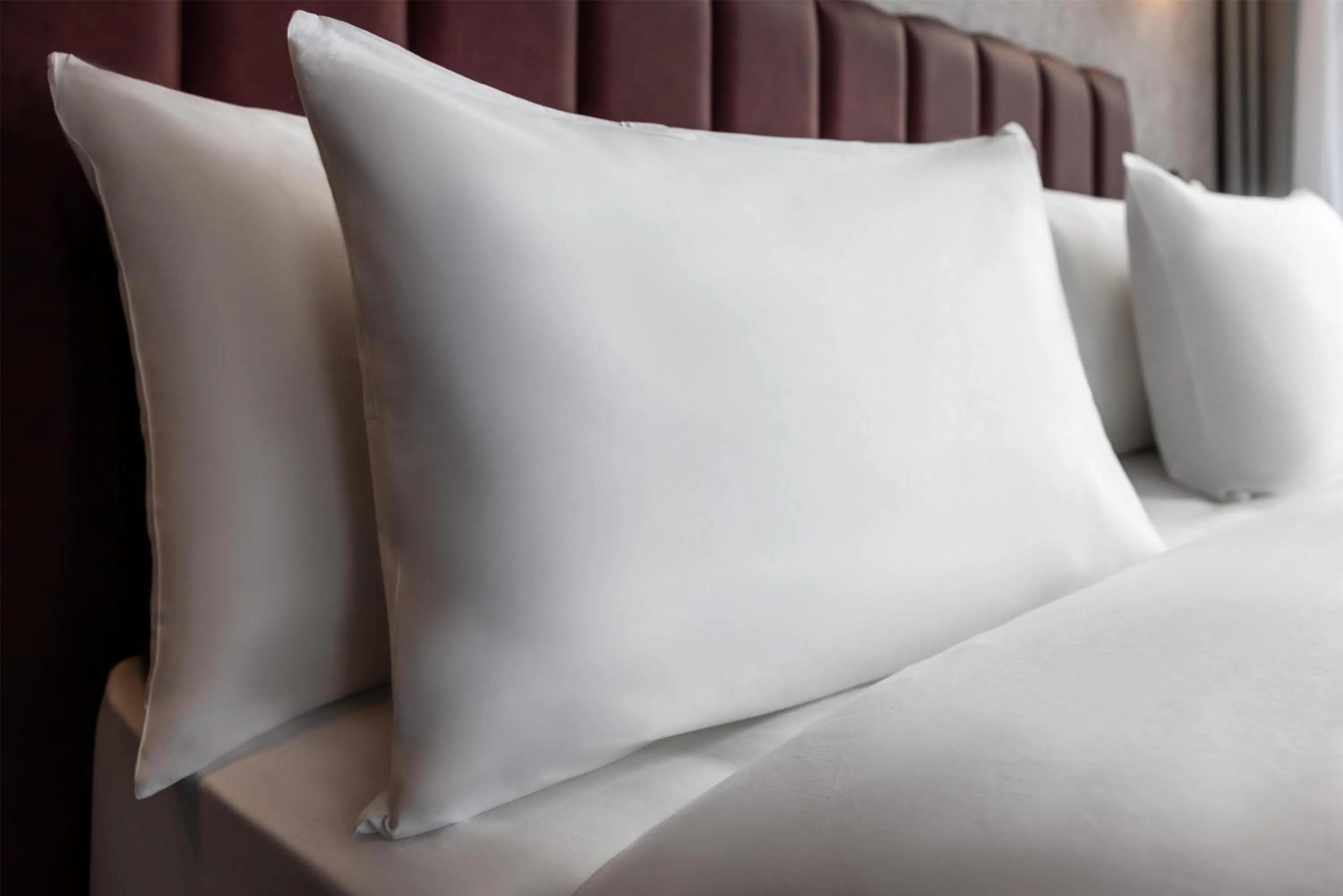 Bedroom, Bed in Radisson Blu Hotel Pune Kharadi