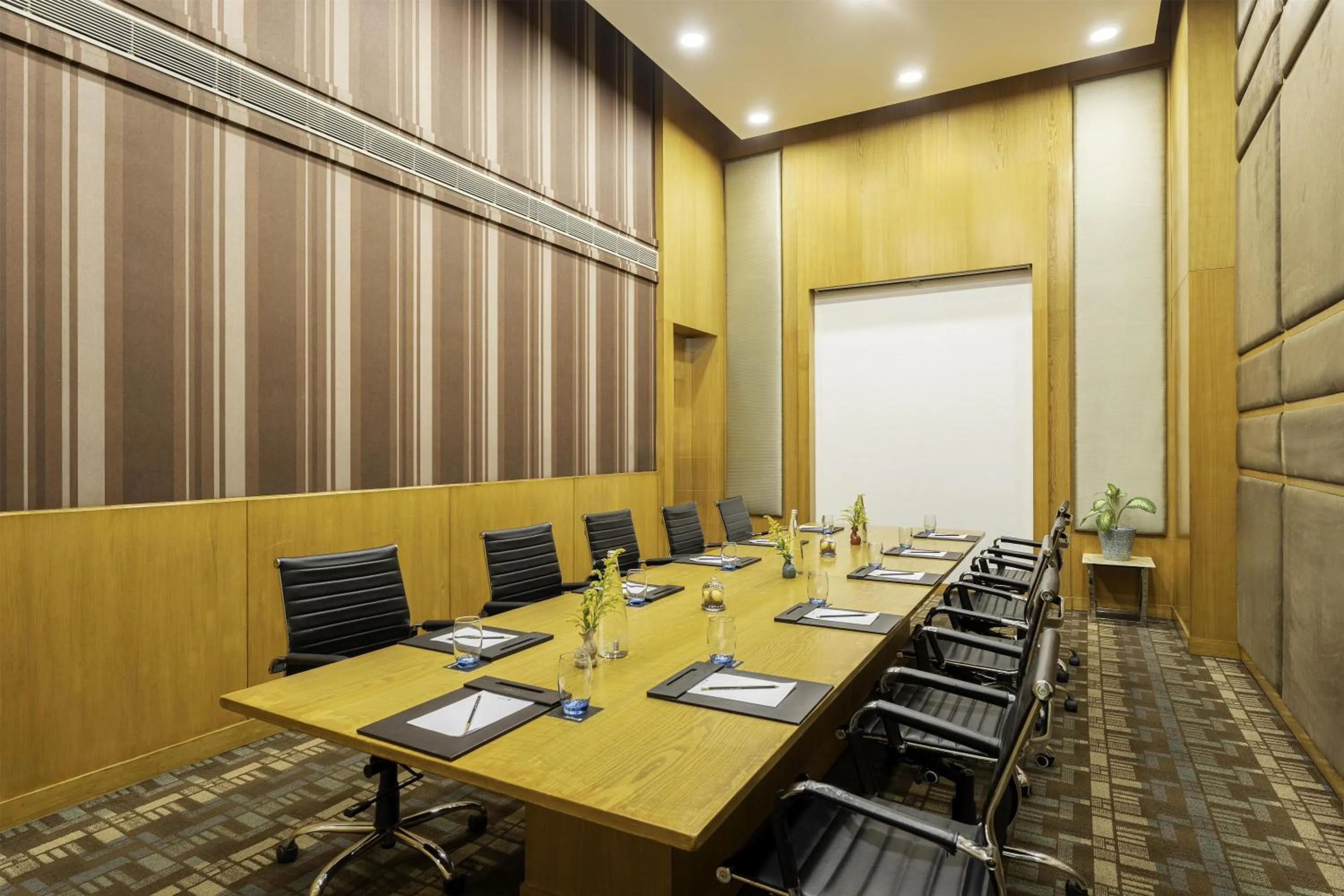 Meeting/conference room in Radisson Blu Hotel Pune Kharadi