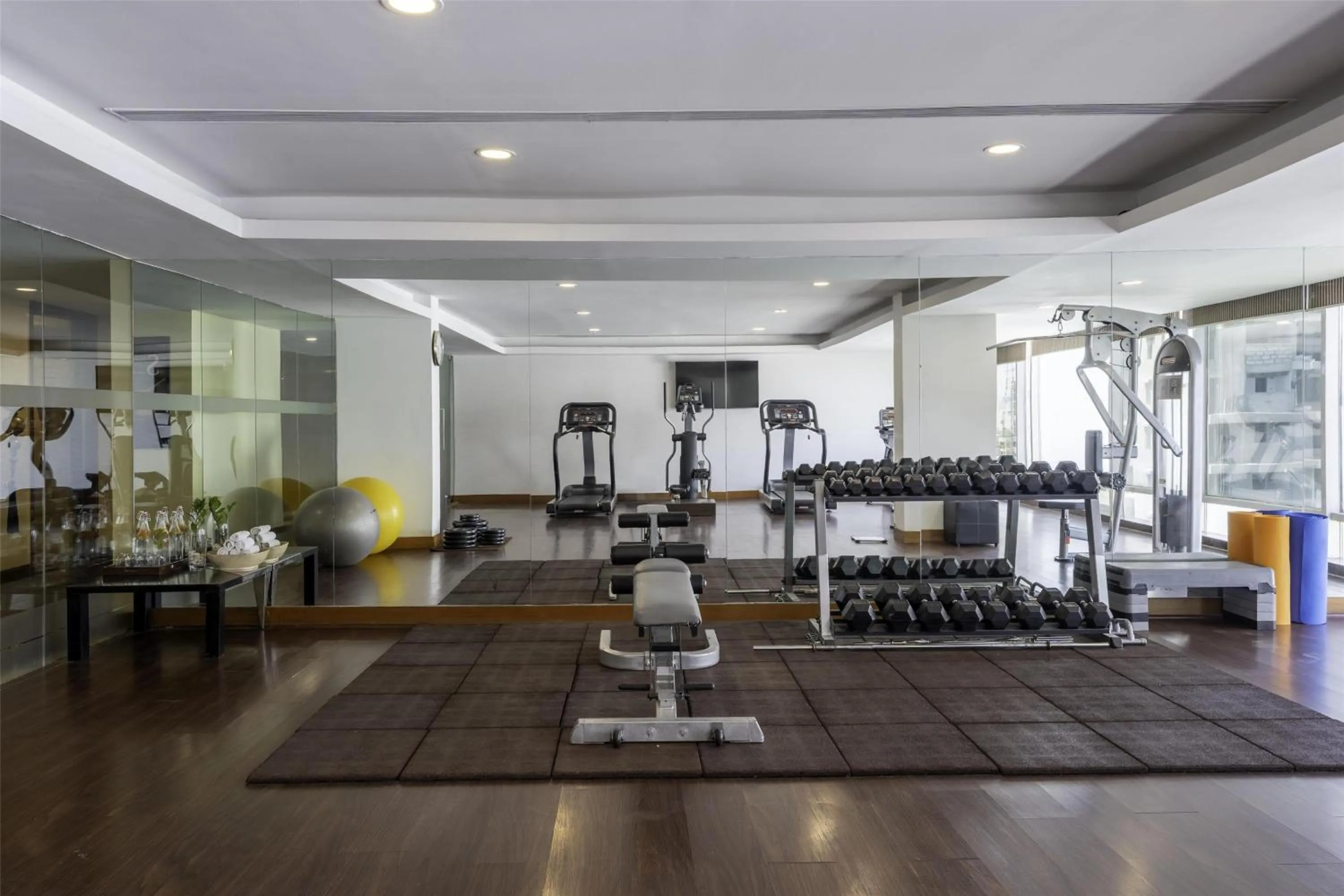 Fitness centre/facilities in Radisson Blu Hotel Pune Kharadi