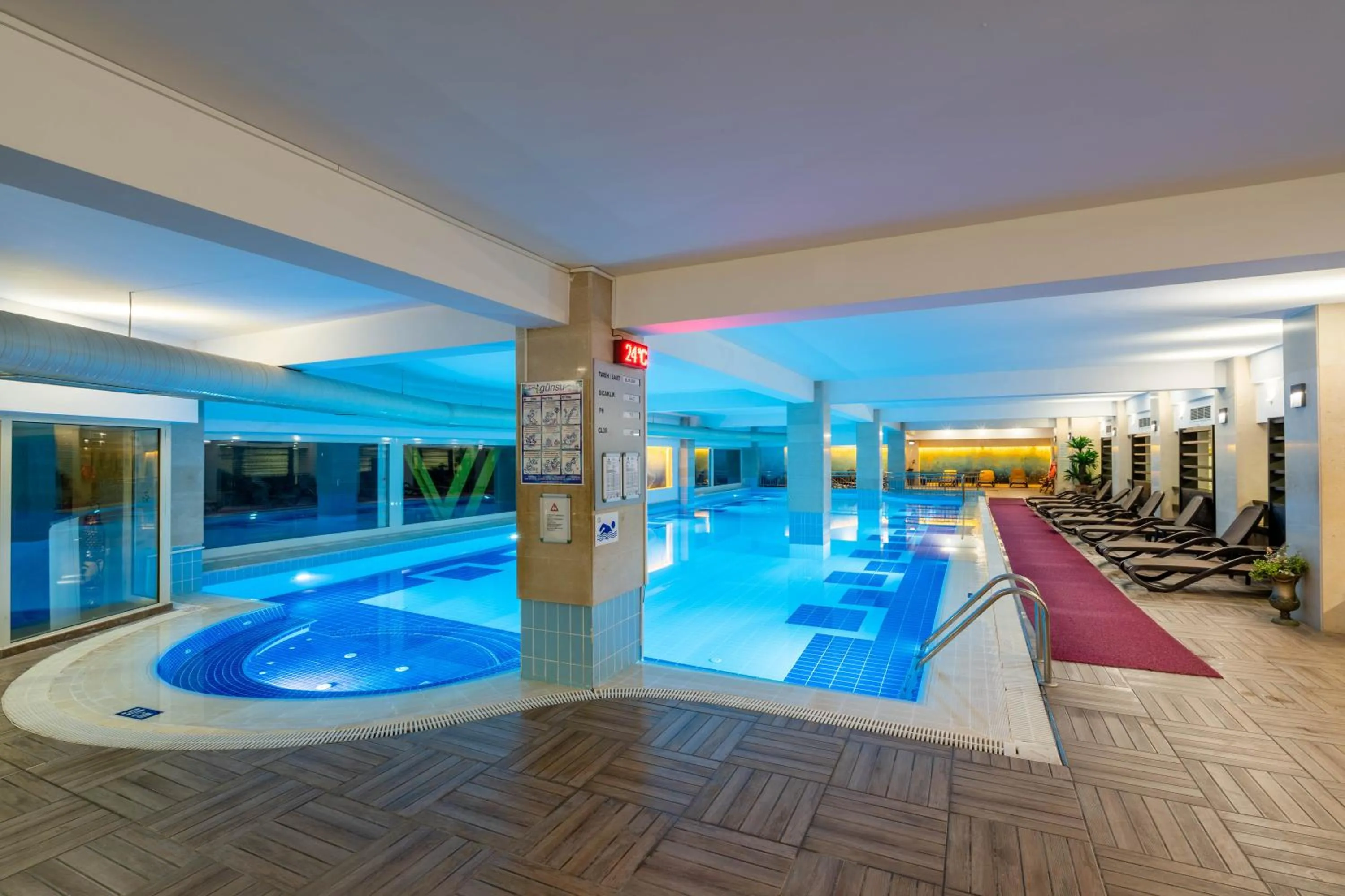 Swimming pool in Fame Residence Kemer & Spa