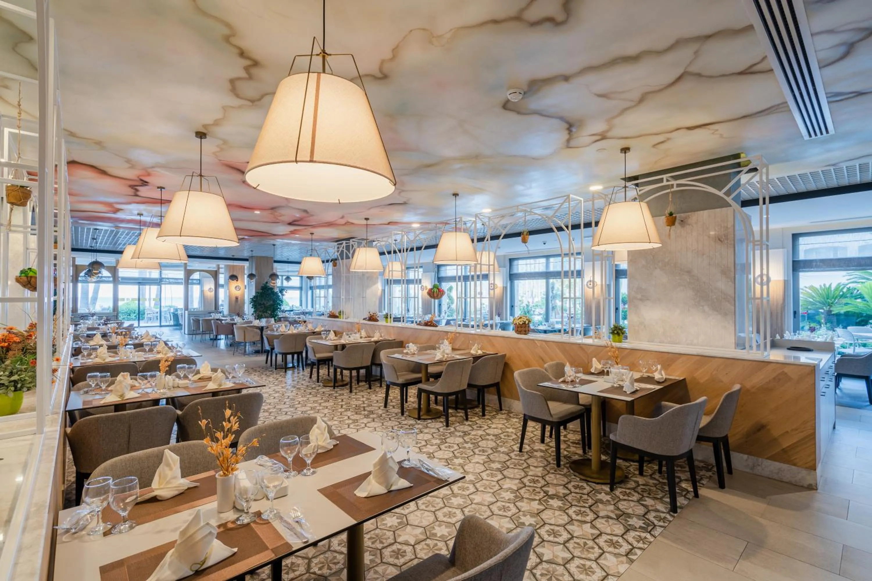 Restaurant/places to eat in Fame Residence Kemer & Spa