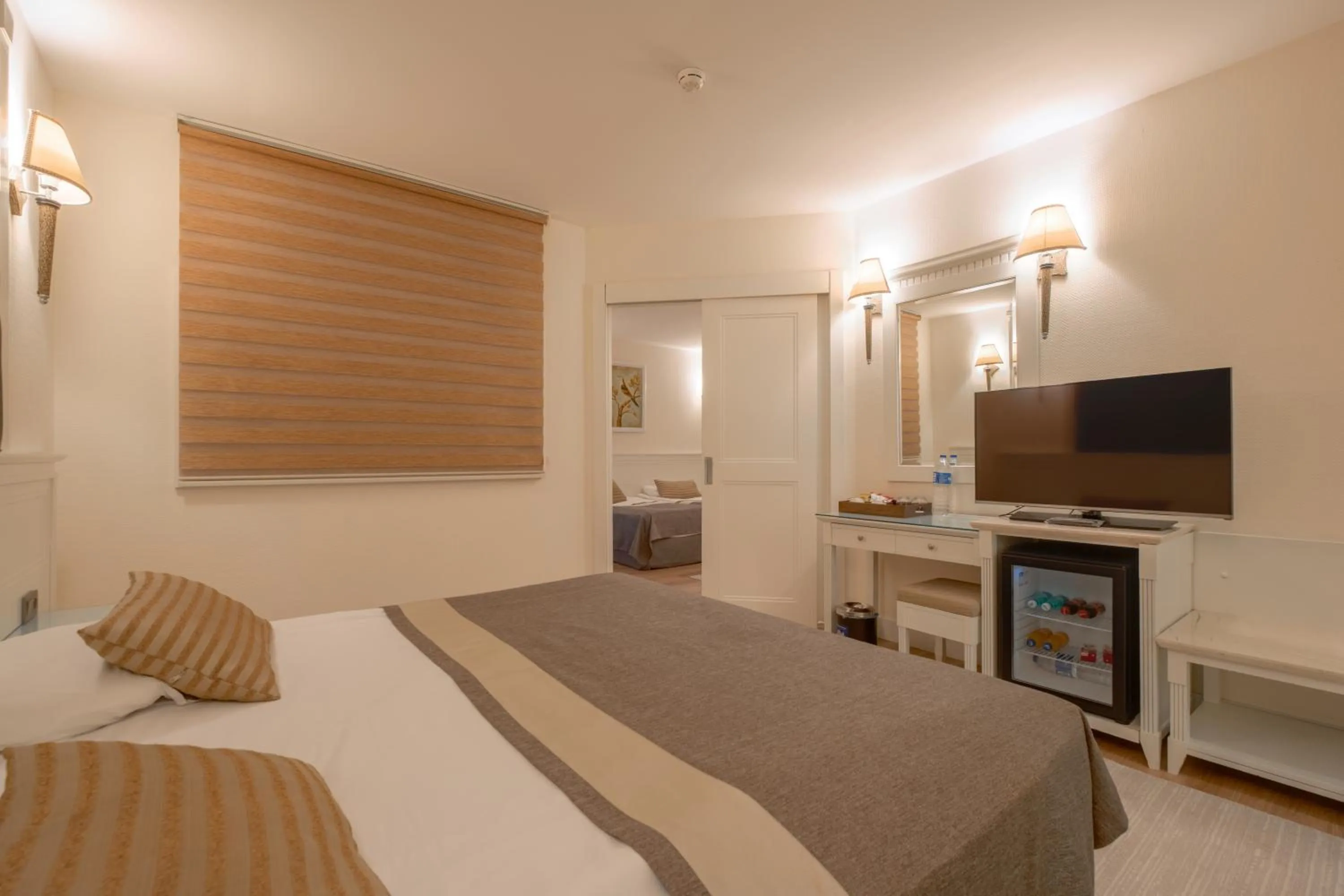 Bedroom, Bed in Fame Residence Kemer & Spa