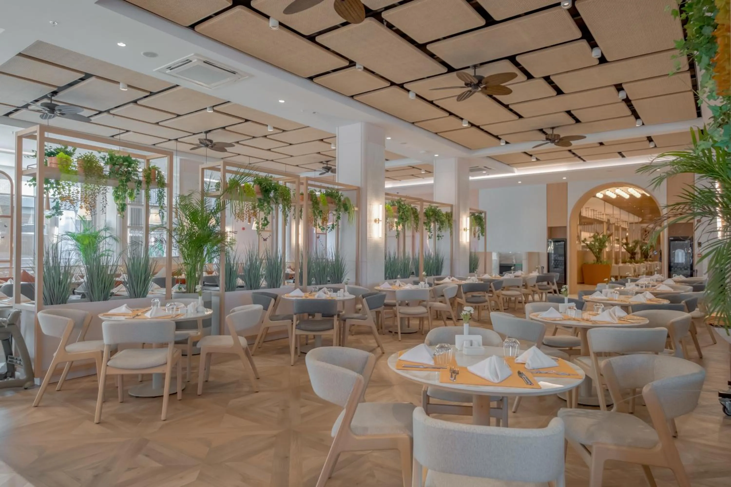 Restaurant/places to eat in Fame Residence Lara & Spa