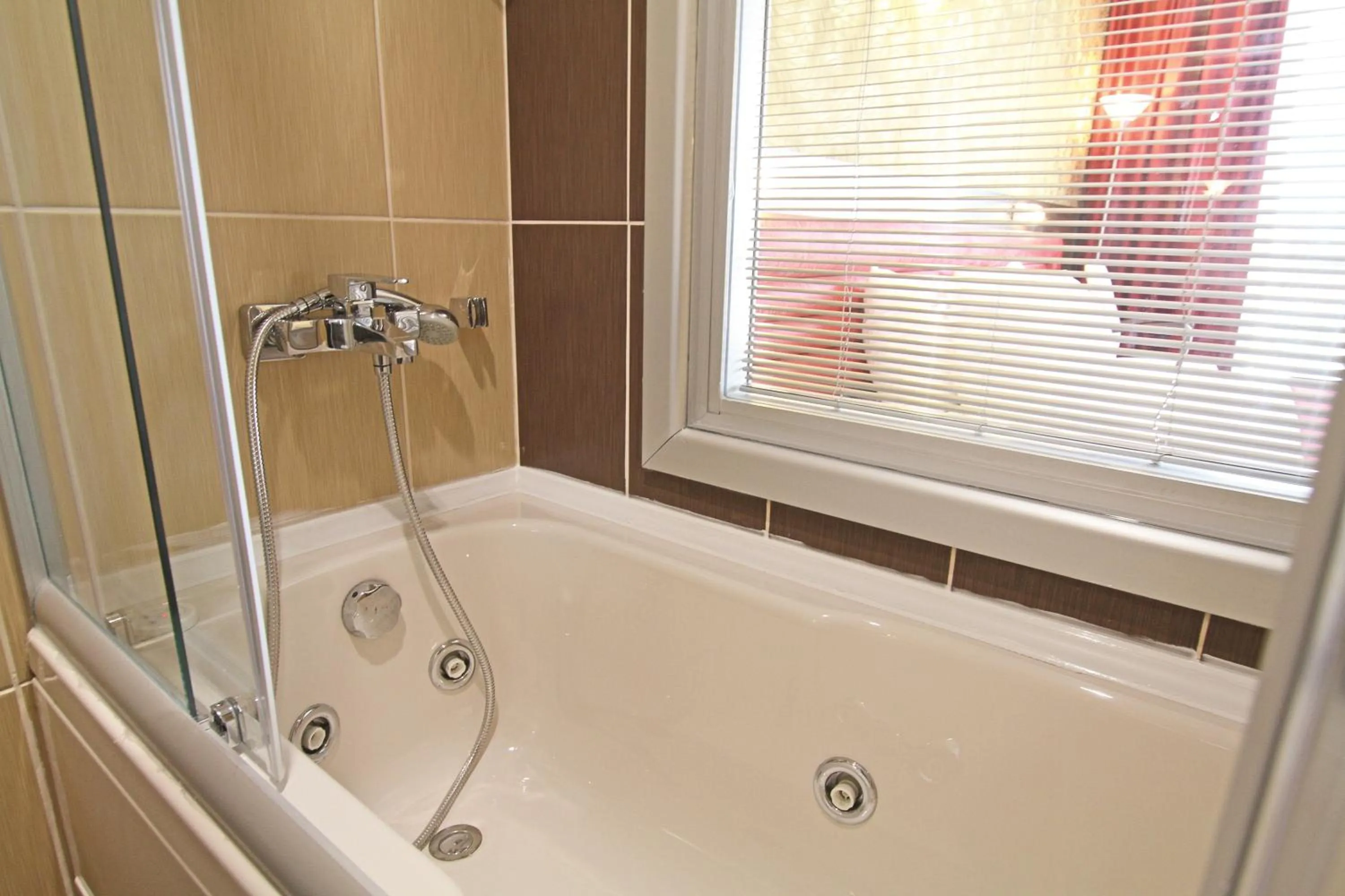 Bathroom in Marwa Hotel