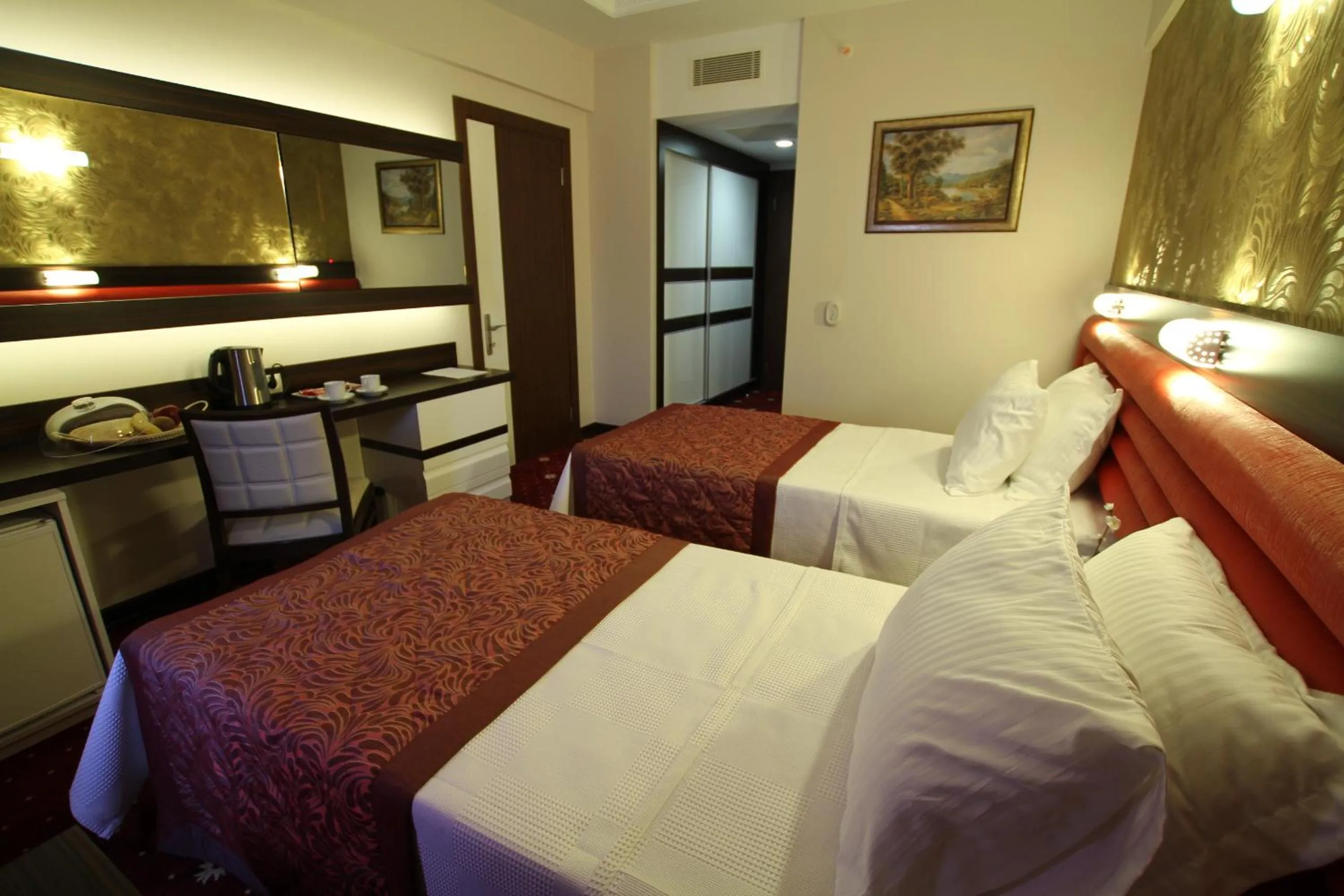 Photo of the whole room, Bed in Marwa Hotel