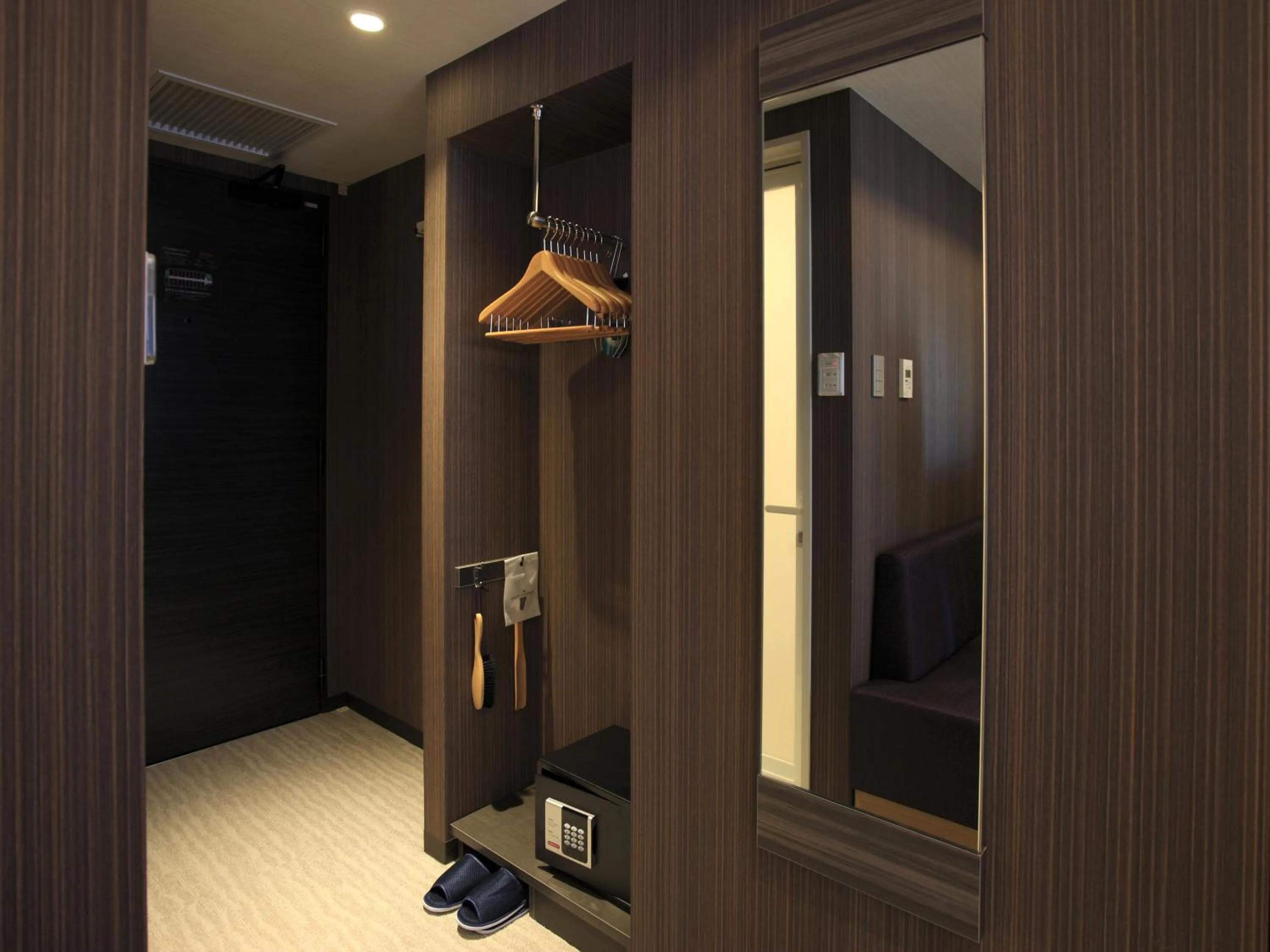 Photo of the whole room in Hotel Elcient Kyoto Hachijoguchi