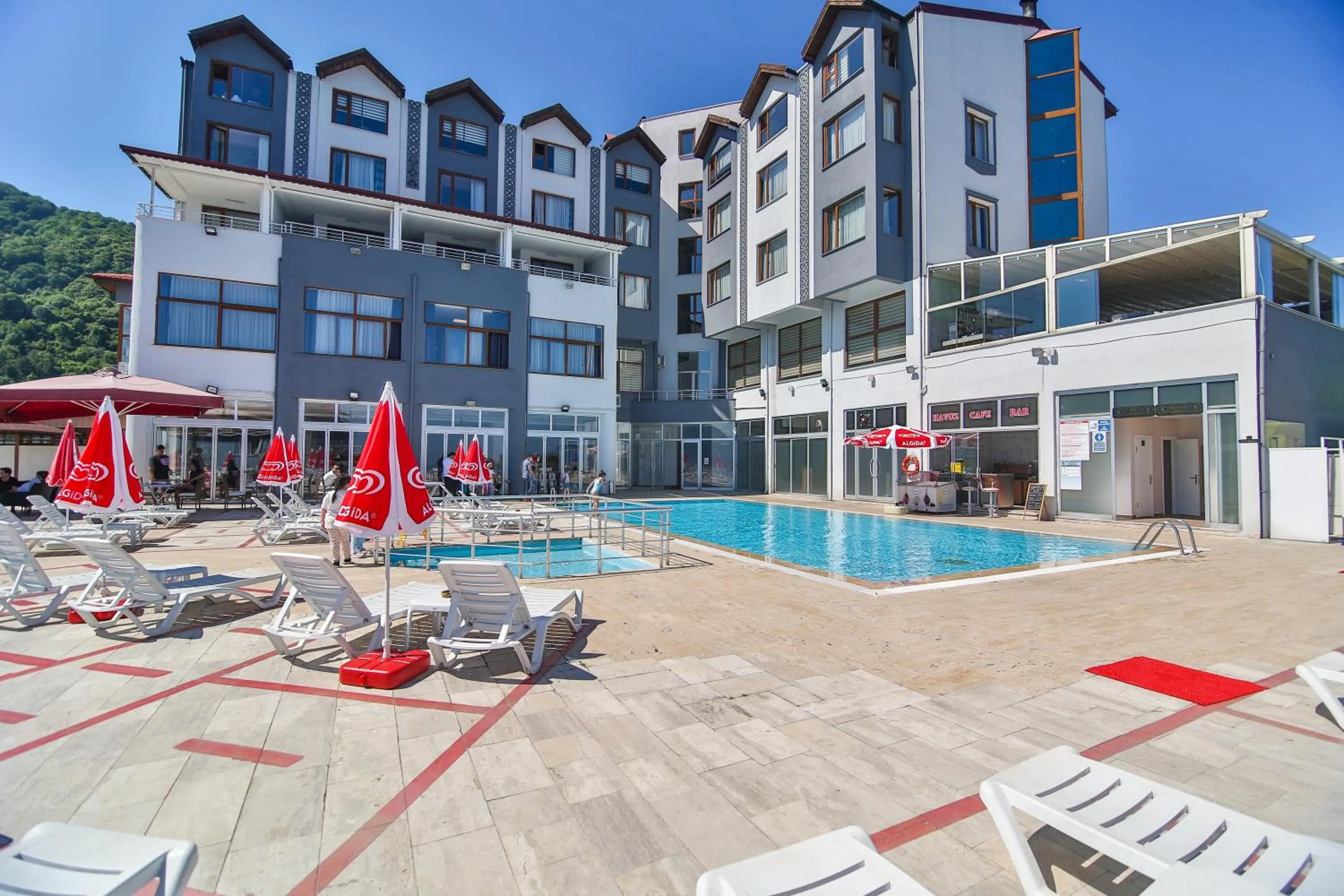Swimming pool in Amasra Diamond Hotel