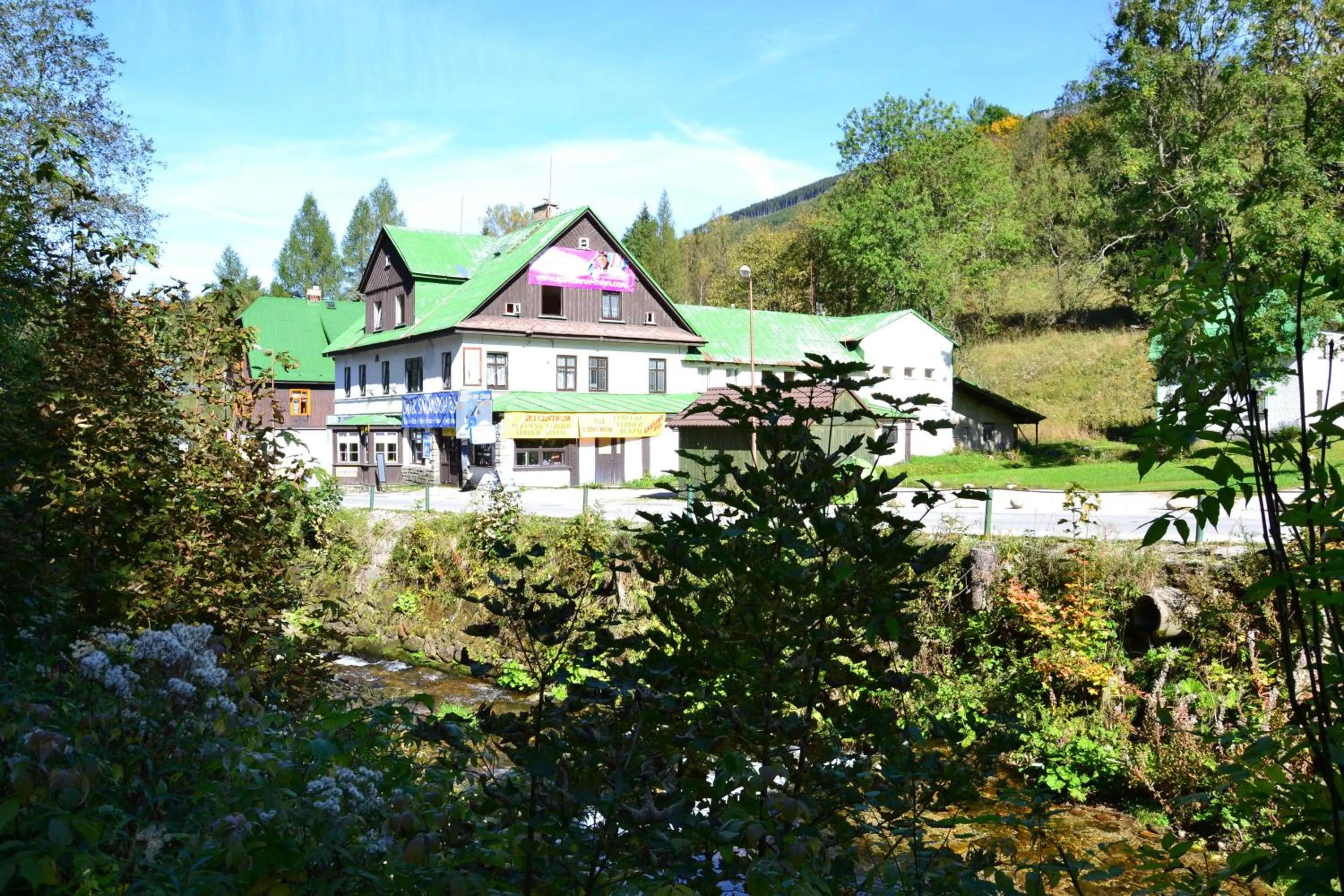 Area and facilities in Hostel Fortuna