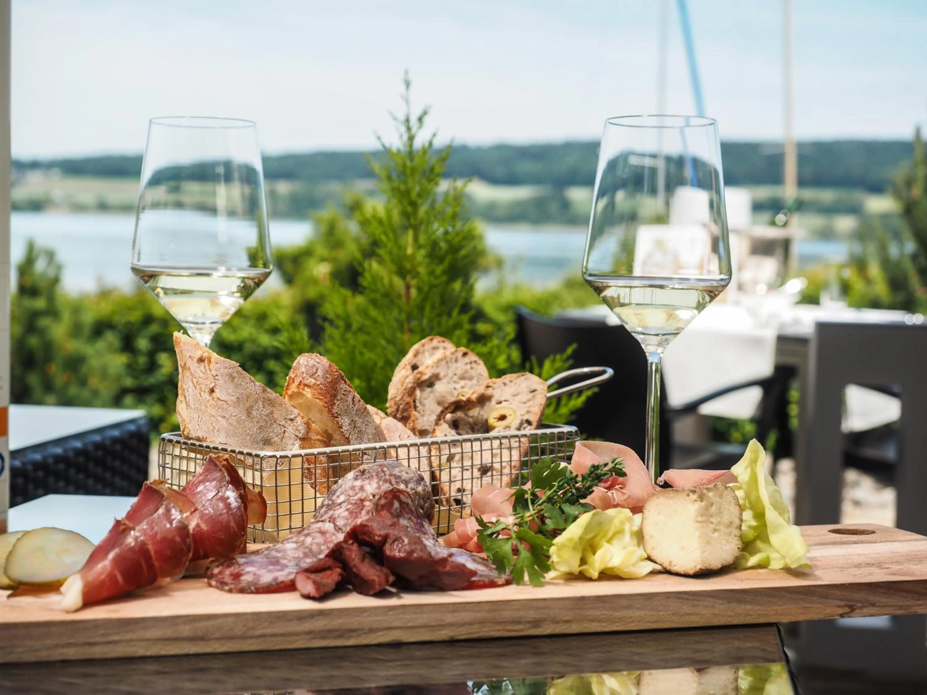 Restaurant/places to eat in Seehotel Beinwil am See Swiss Quality