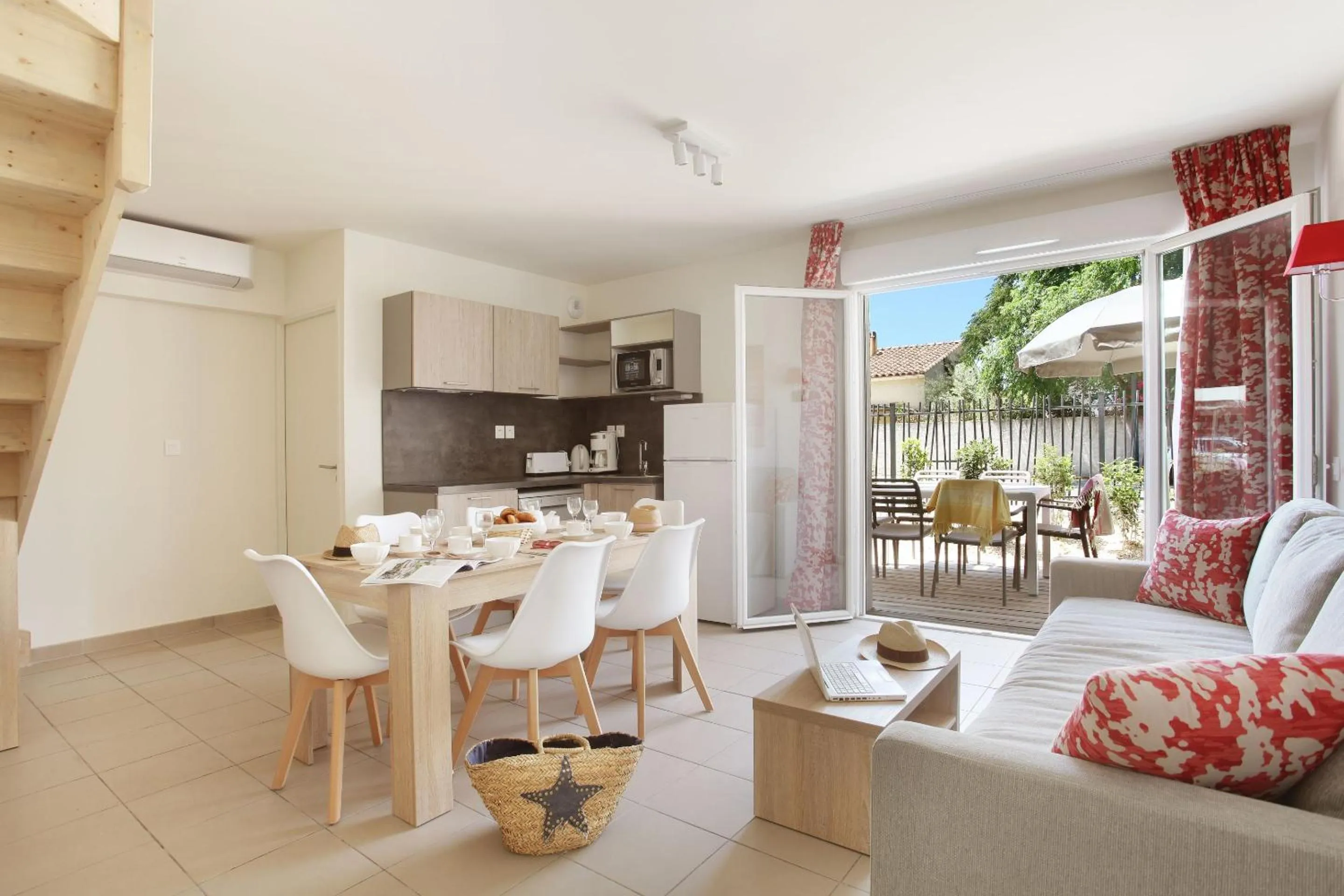 Kitchen or kitchenette in Résidence Odalys Fleur de Sel