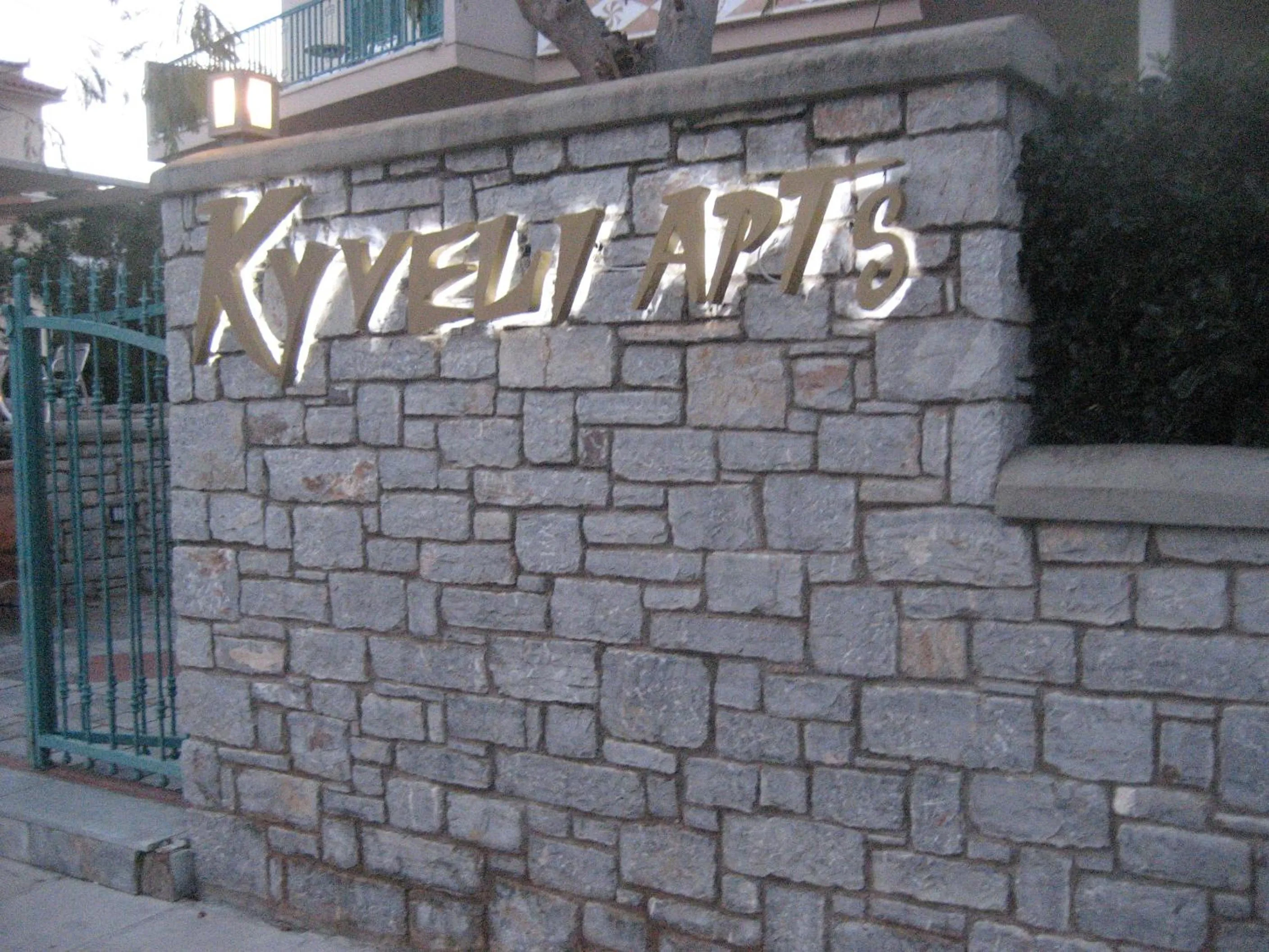 Kyveli Hotel Apartments