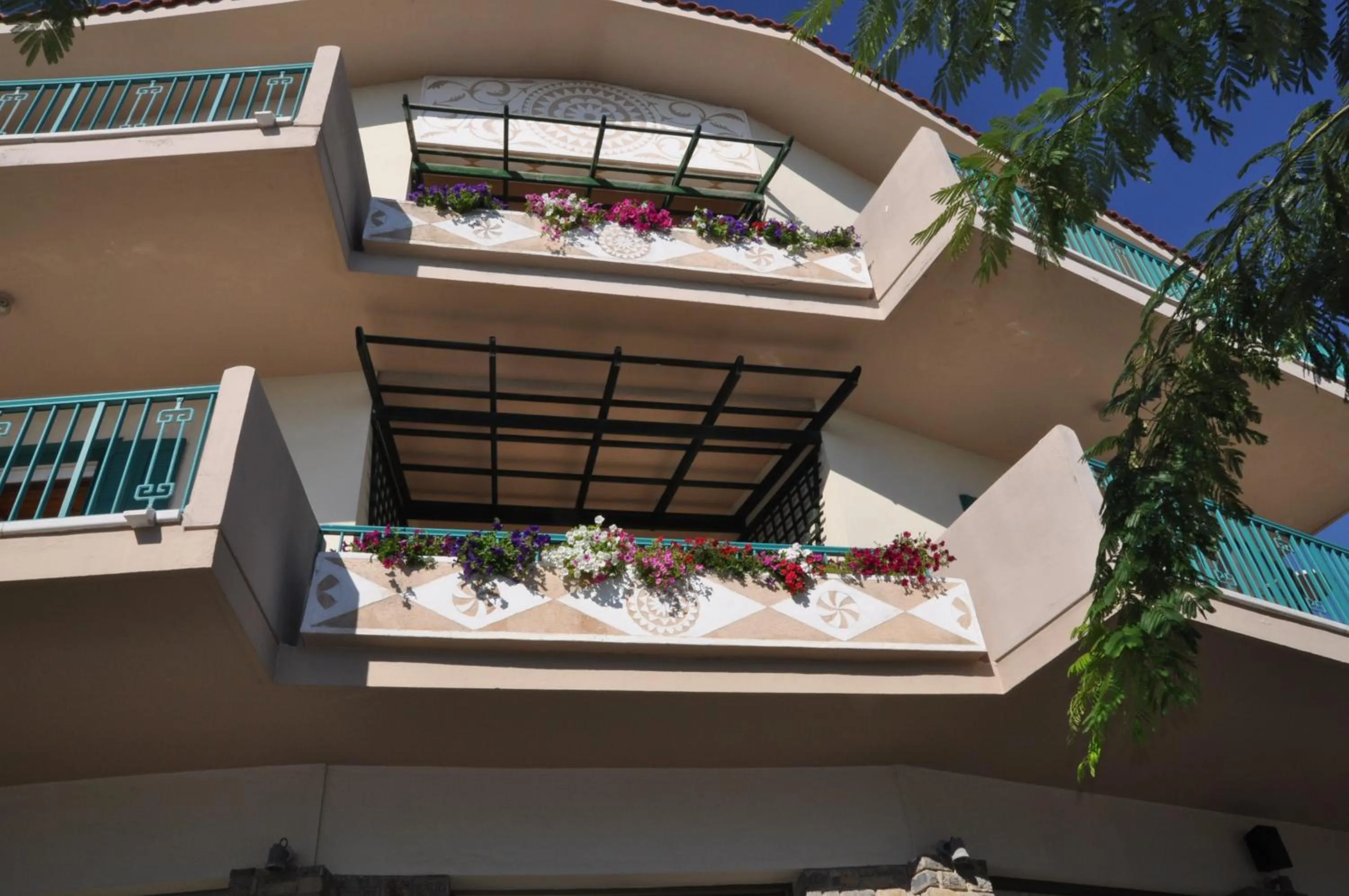 Facade/entrance in Kyveli Hotel Apartments