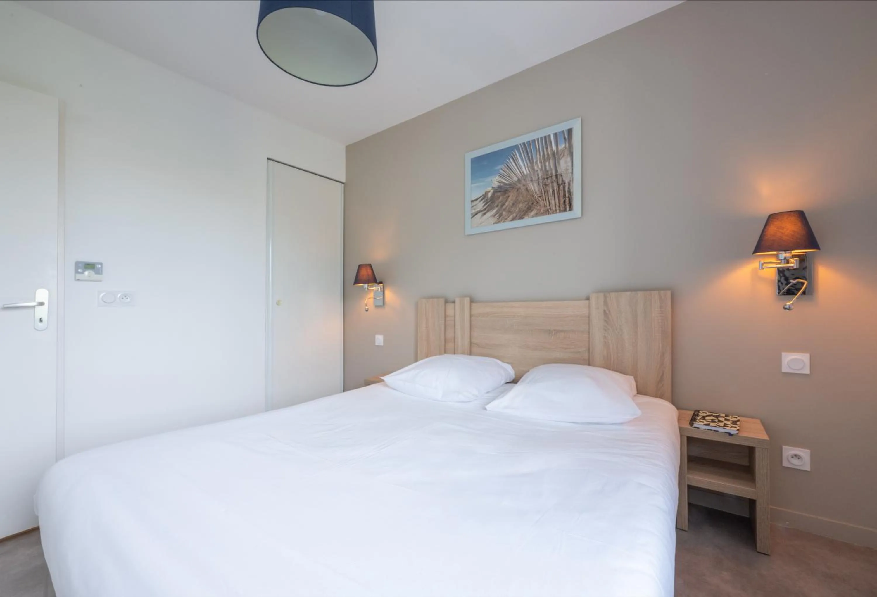 Bedroom, Bed in Résidence Odalys Rêve d'île