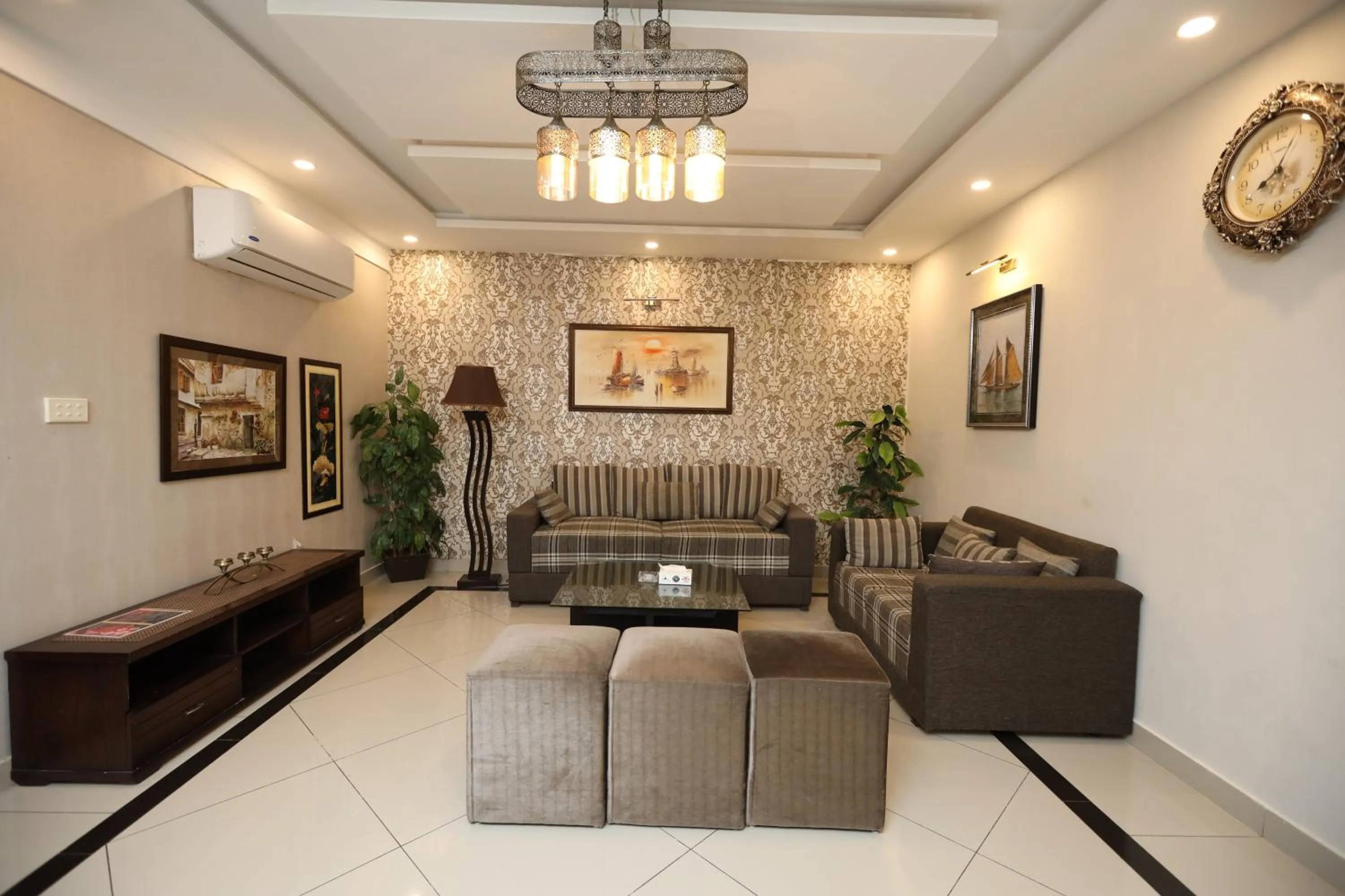 Seating area in Safari Club 4