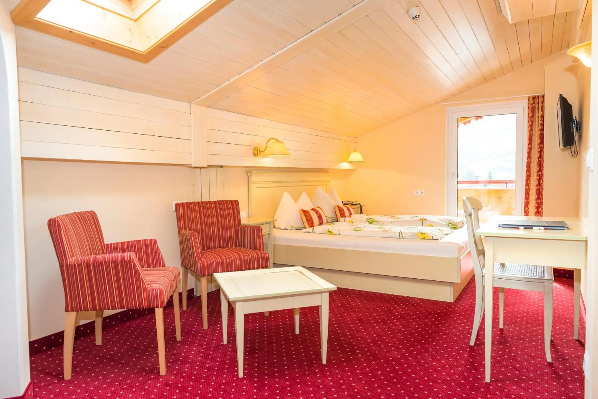 Photo of the whole room in Hotel Schneeberger