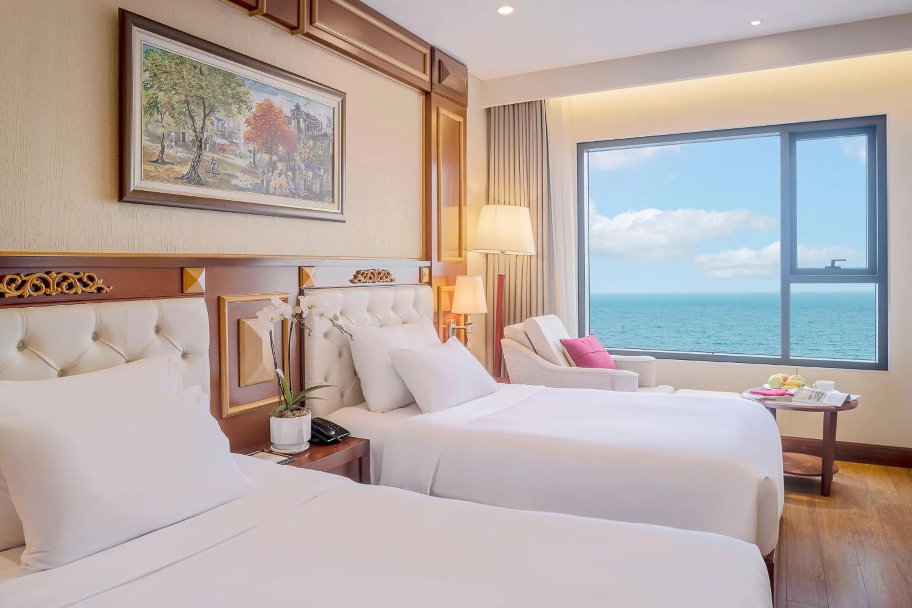 Sea view, Bed in DLG Hotel Danang