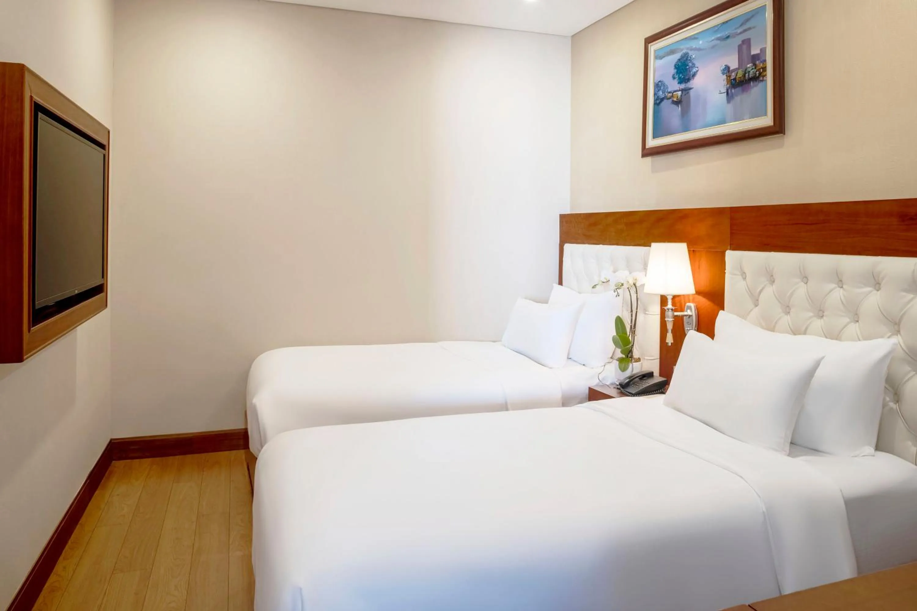 Bedroom, Bed in DLG Hotel Danang