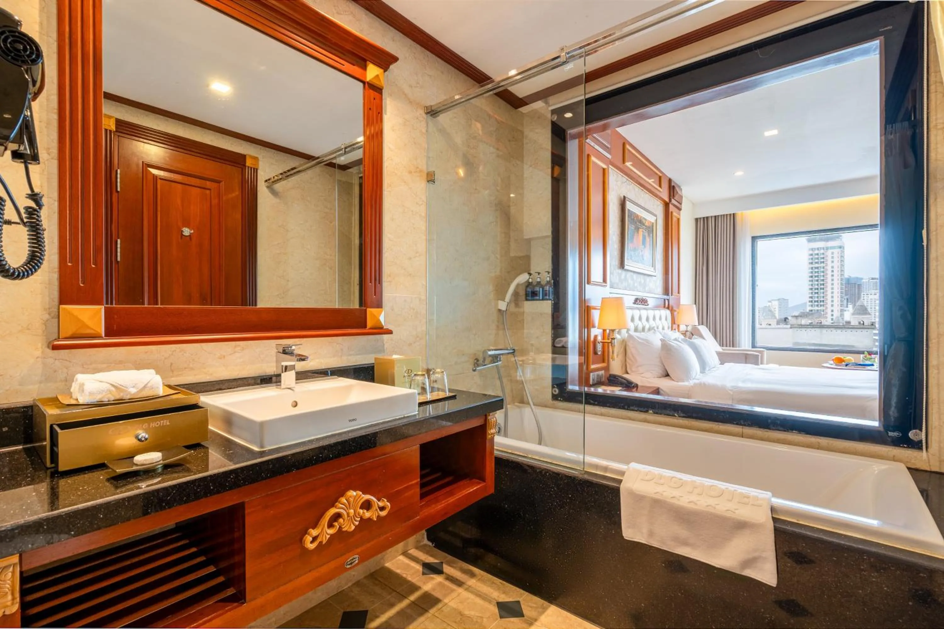 Bath, Bed in DLG Hotel Danang