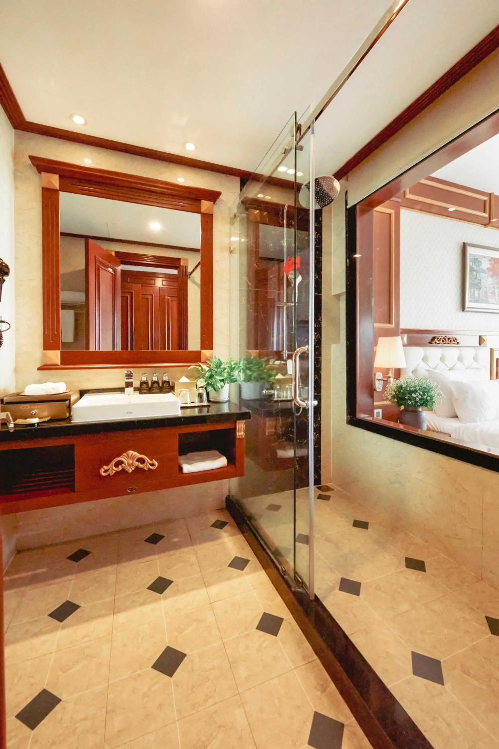 Bathroom, Bed in DLG Hotel Danang