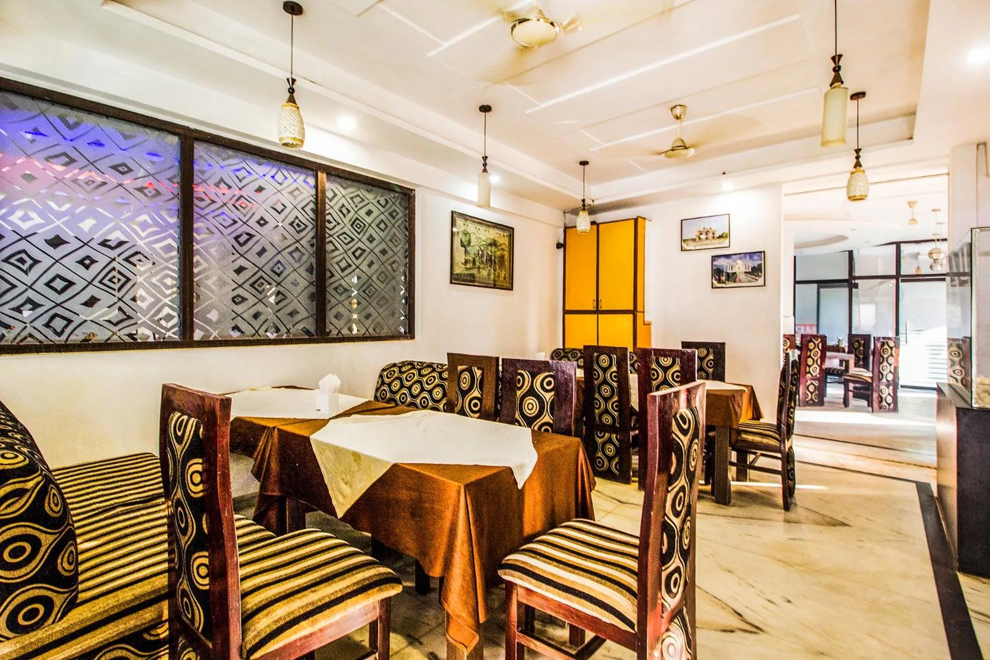 TV and multimedia in FabExpress Alpine