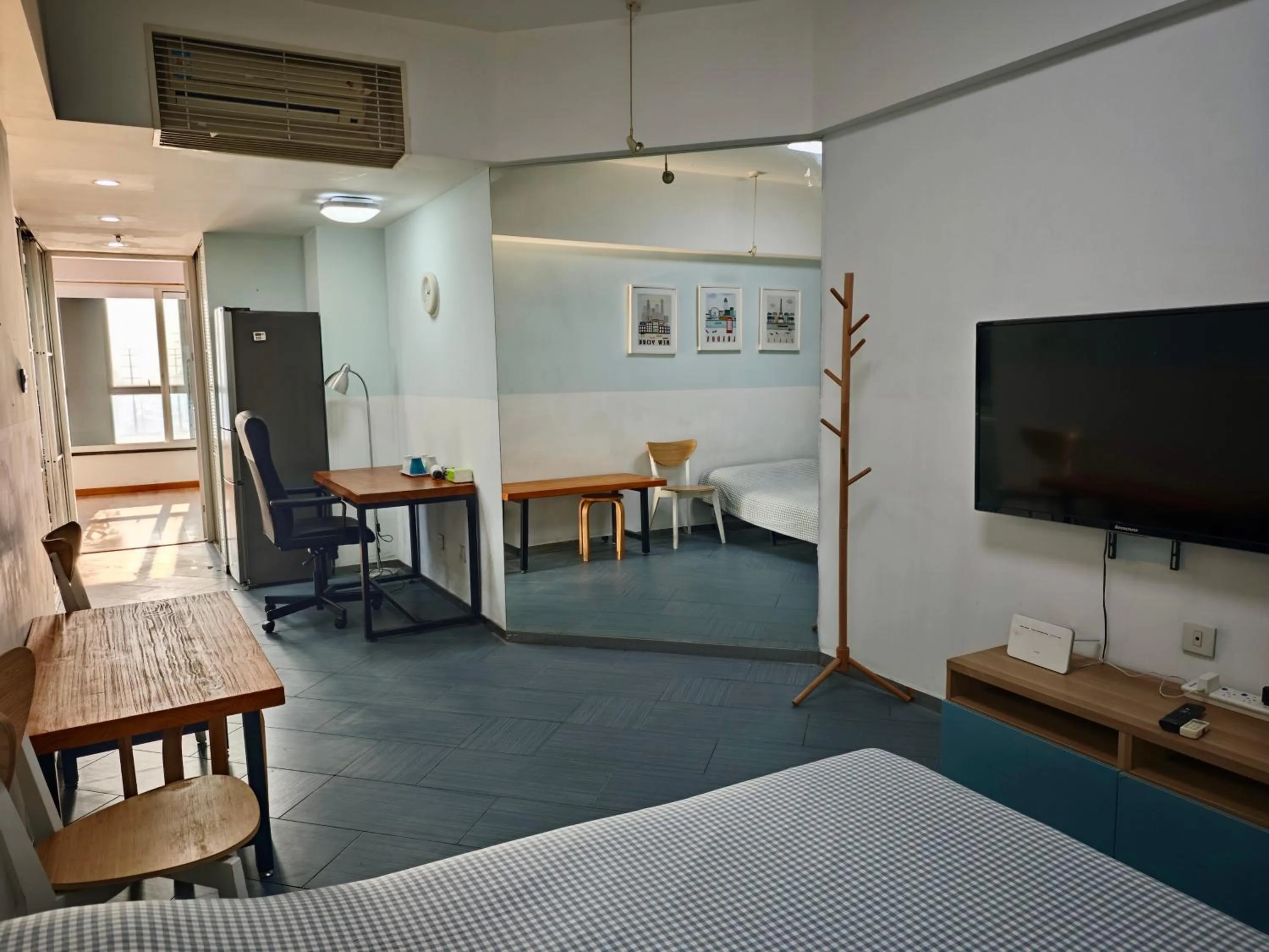 Bed in iNestin Shanghai Apt Jinzang Road