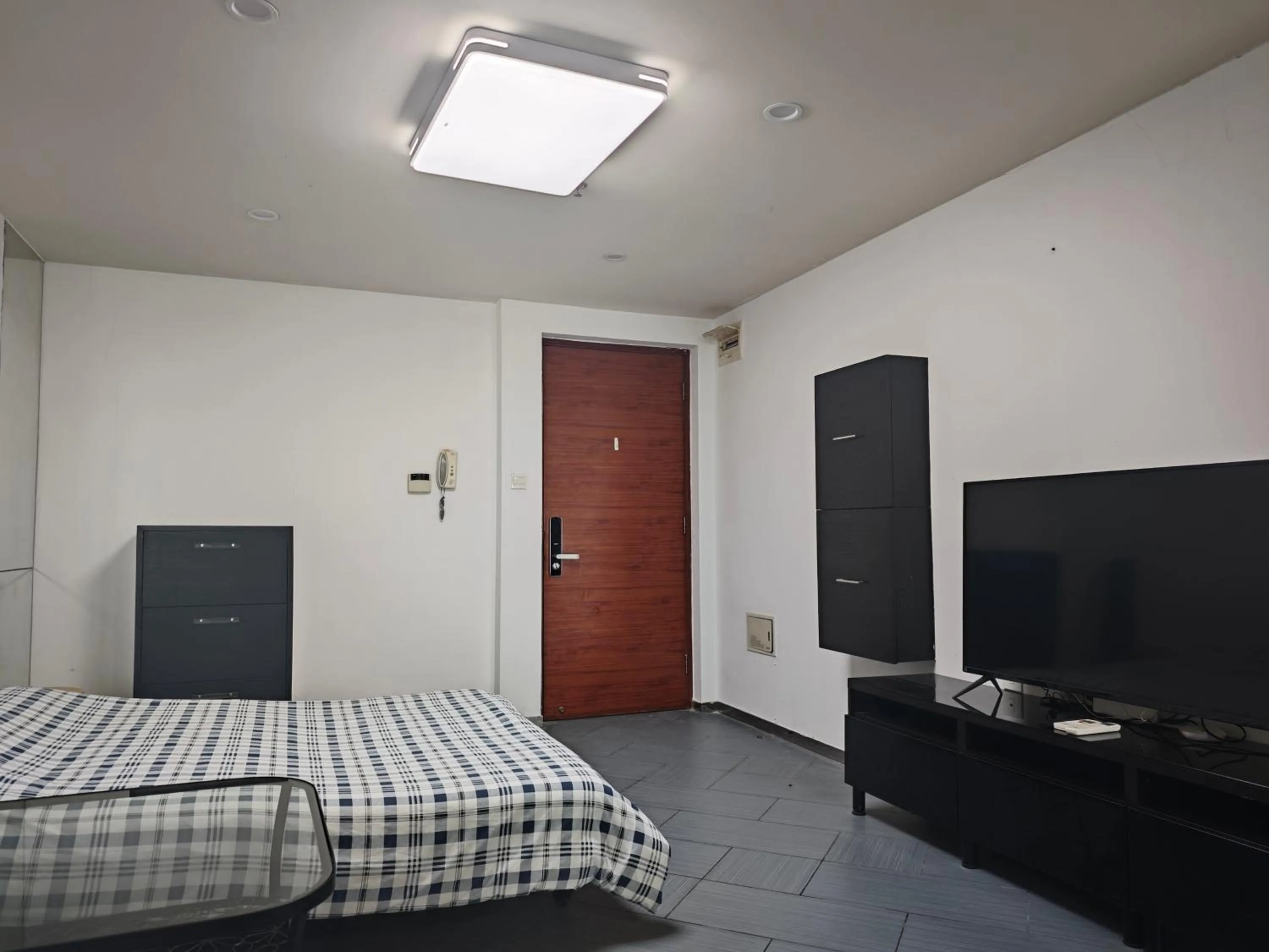 Bed in iNestin Shanghai Apt Jinzang Road