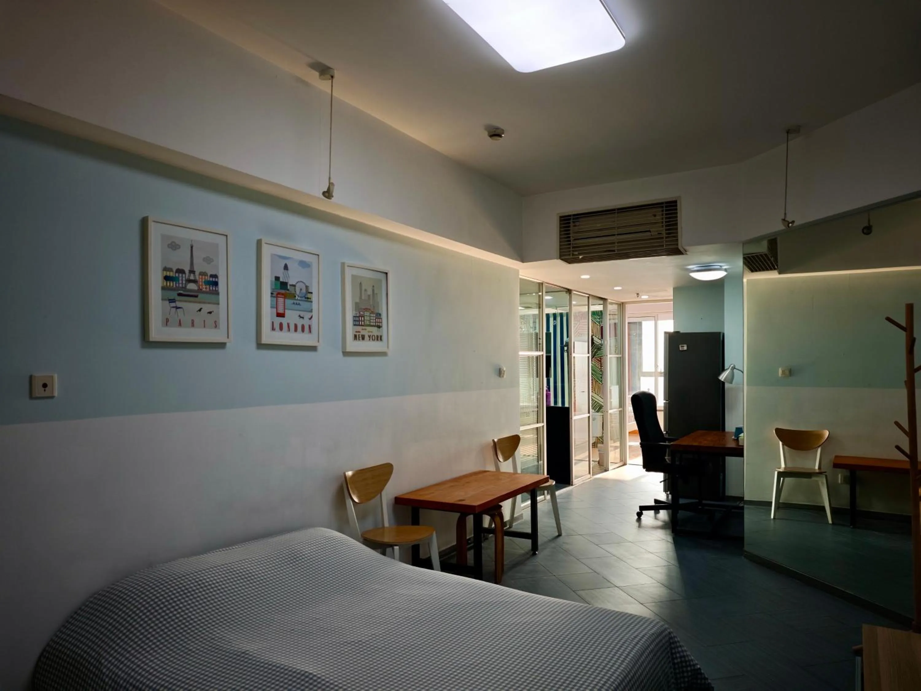 Bed in iNestin Shanghai Apt Jinzang Road