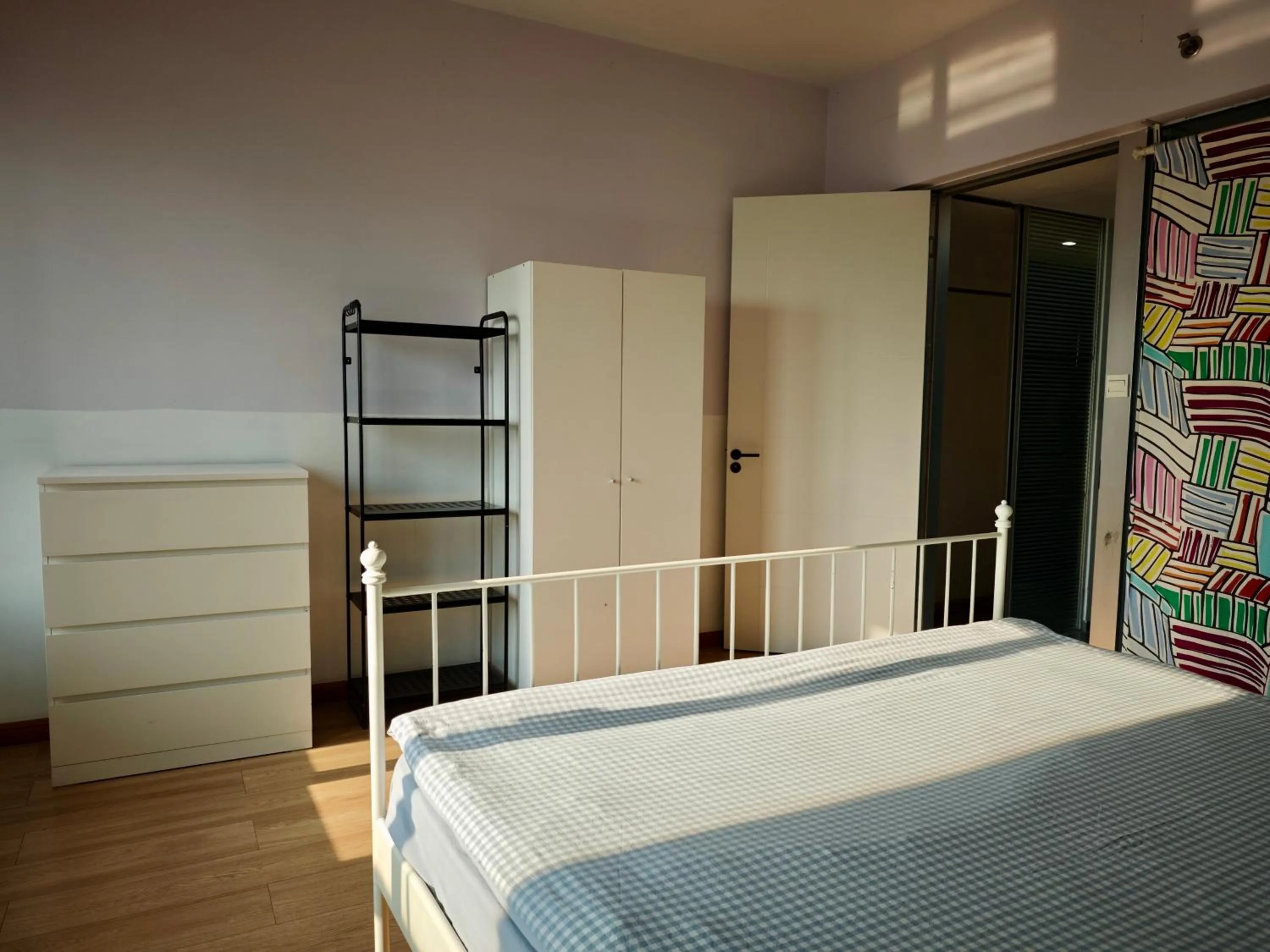 Bed in iNestin Shanghai Apt Jinzang Road