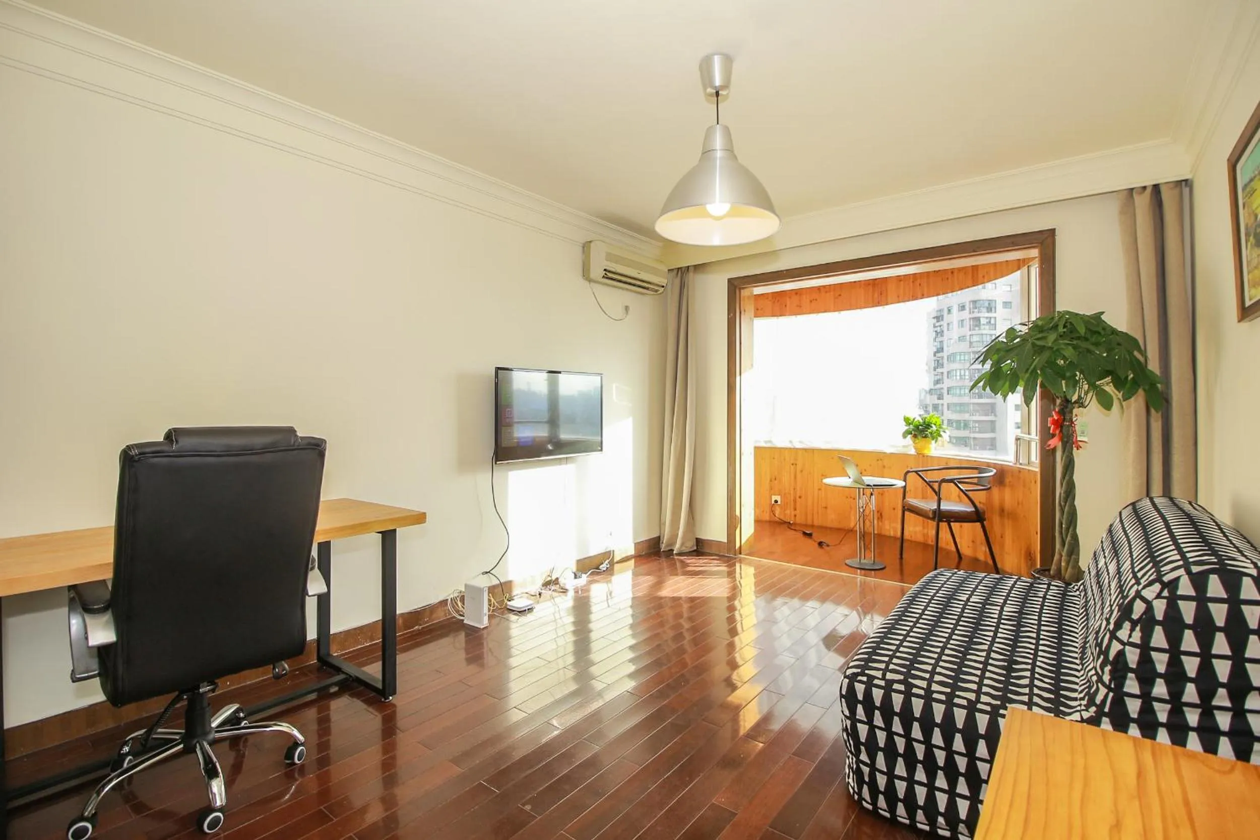 Living room in iNestin Shanghai Apt Hongfeng Road