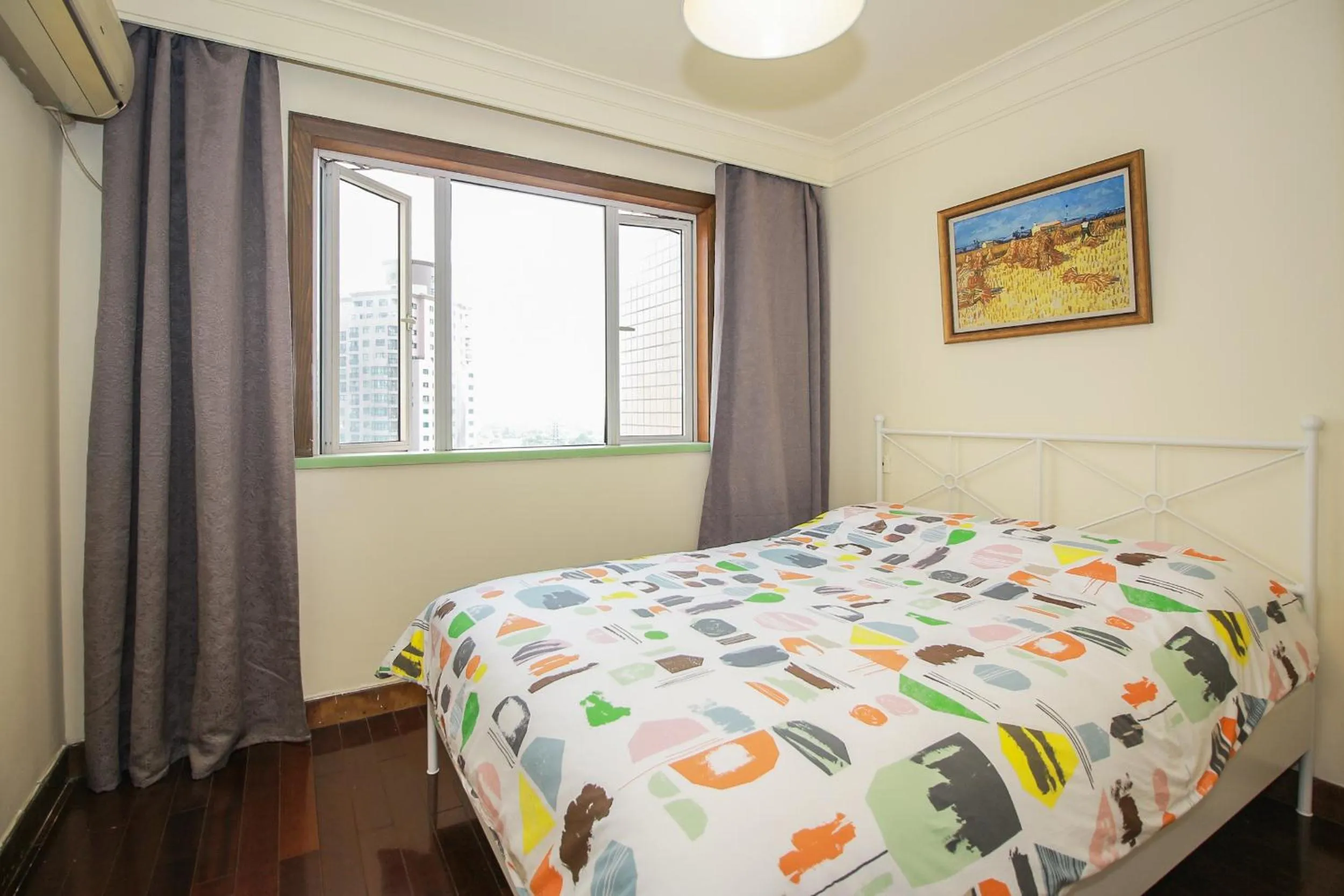 Bed in iNestin Shanghai Apt Hongfeng Road