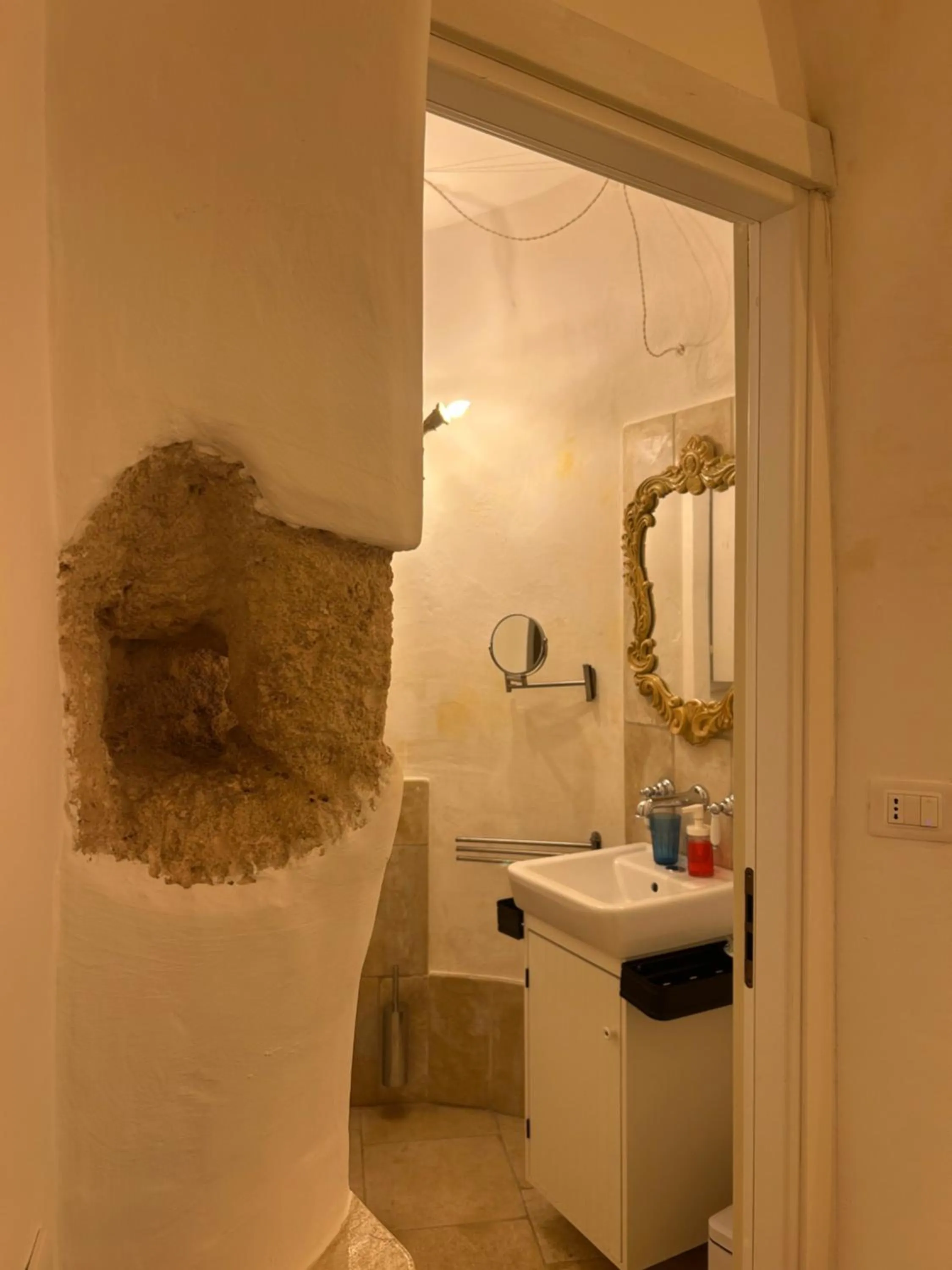 Bathroom in Masseria Pelosella B&B