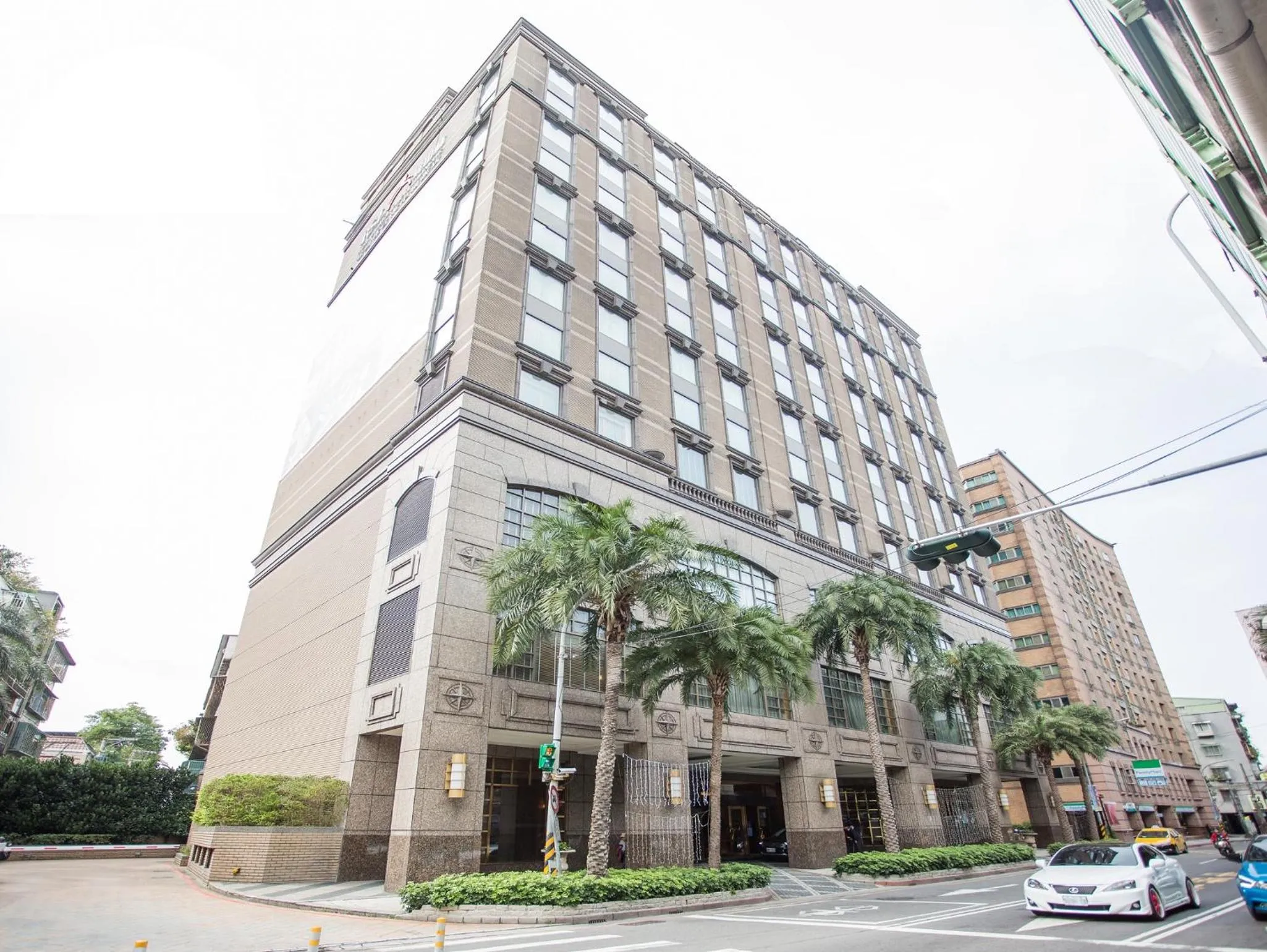 Property building in RSL Hotel Taipei Zhonghe